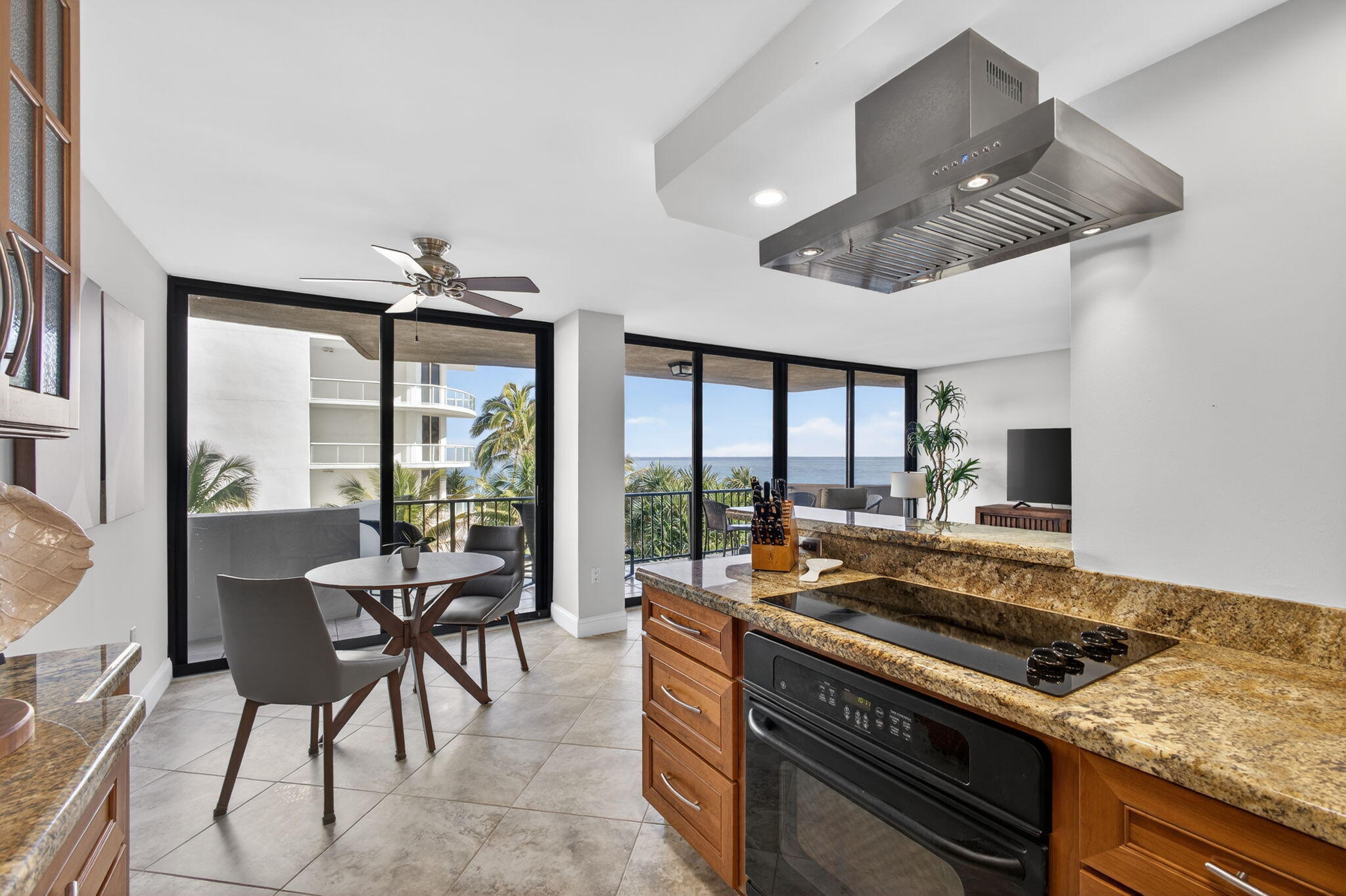 4200 N Ocean Drive 1-406