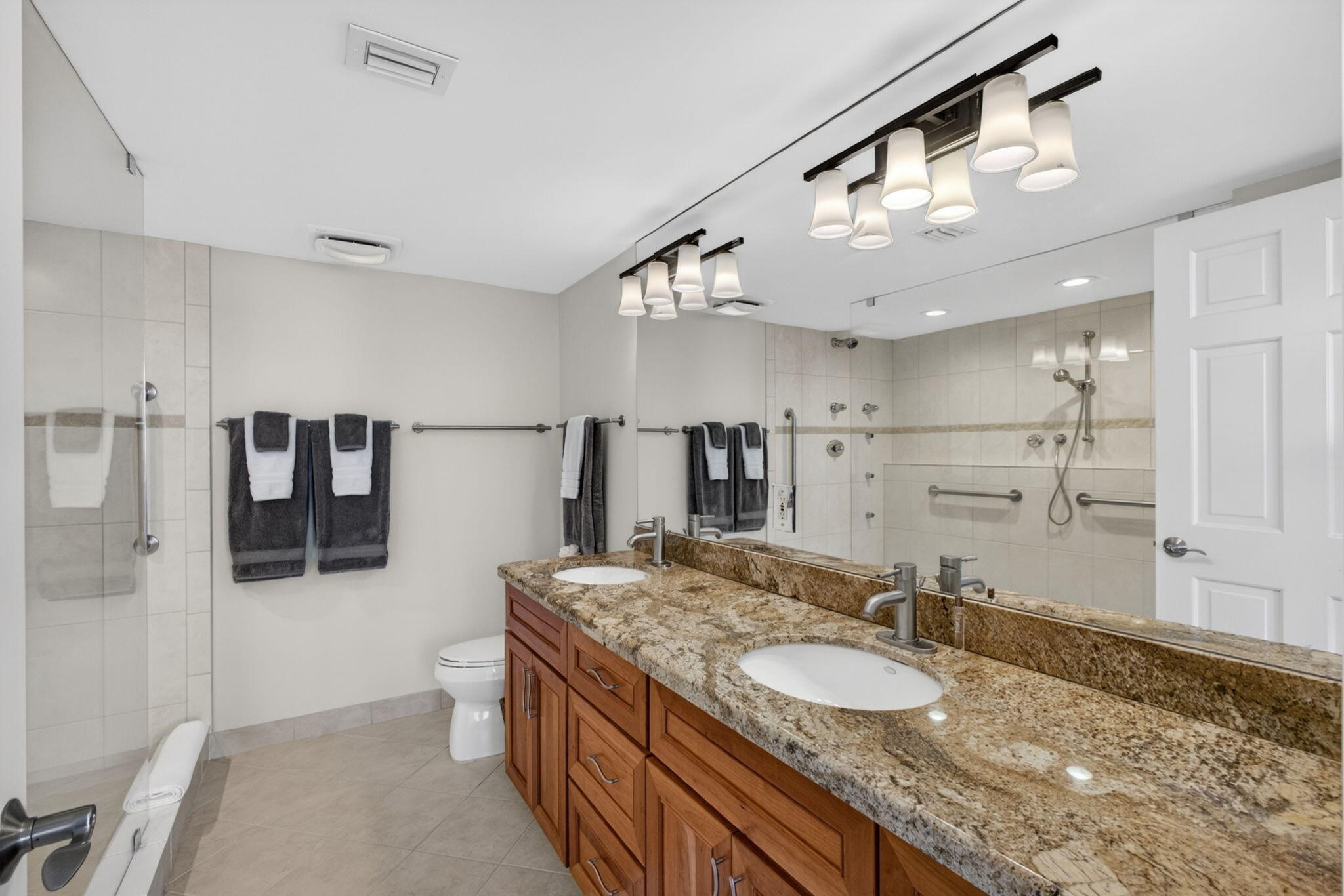 4200 N Ocean Drive 1-406