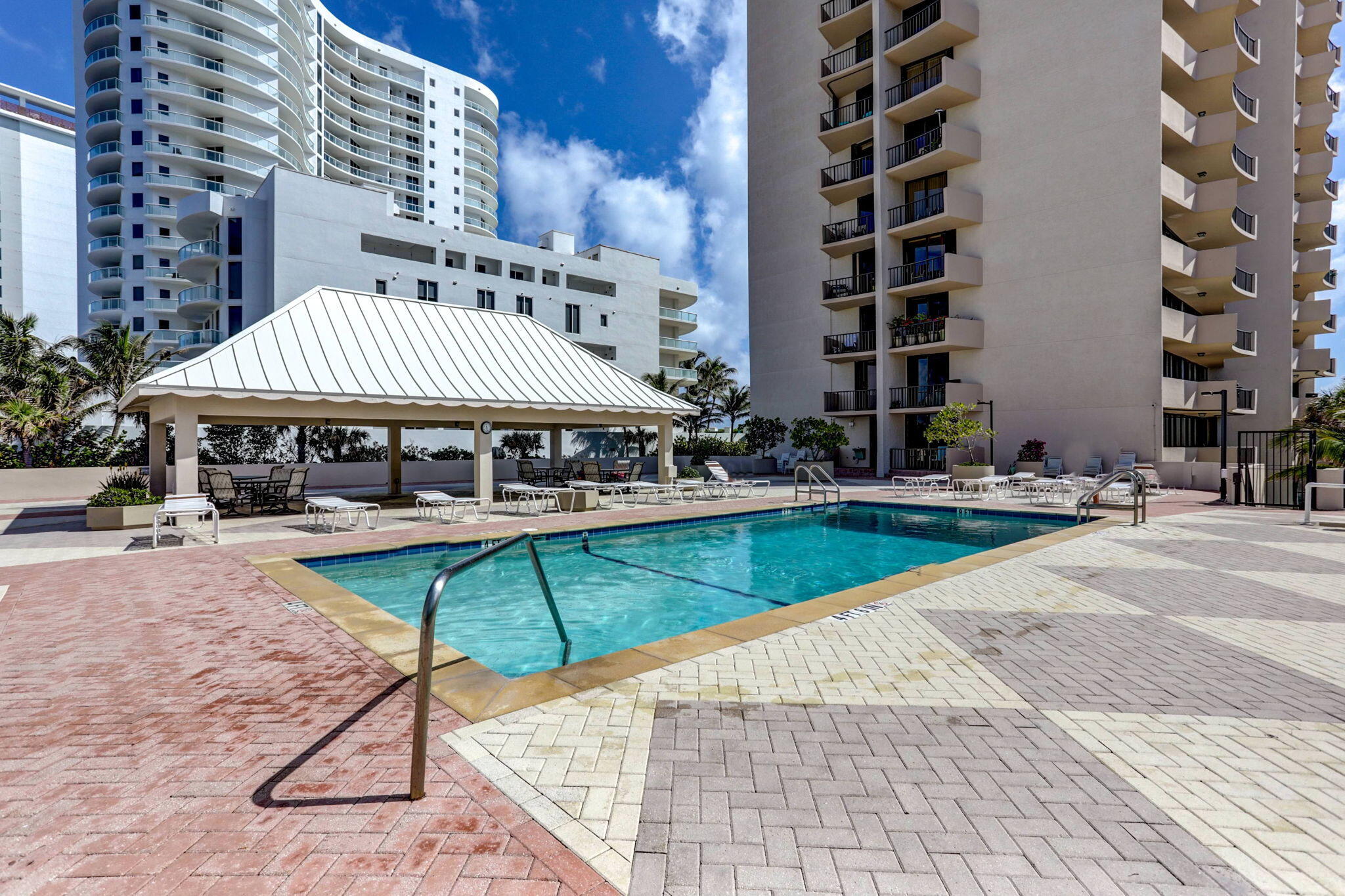 4200 N Ocean Drive 1-406