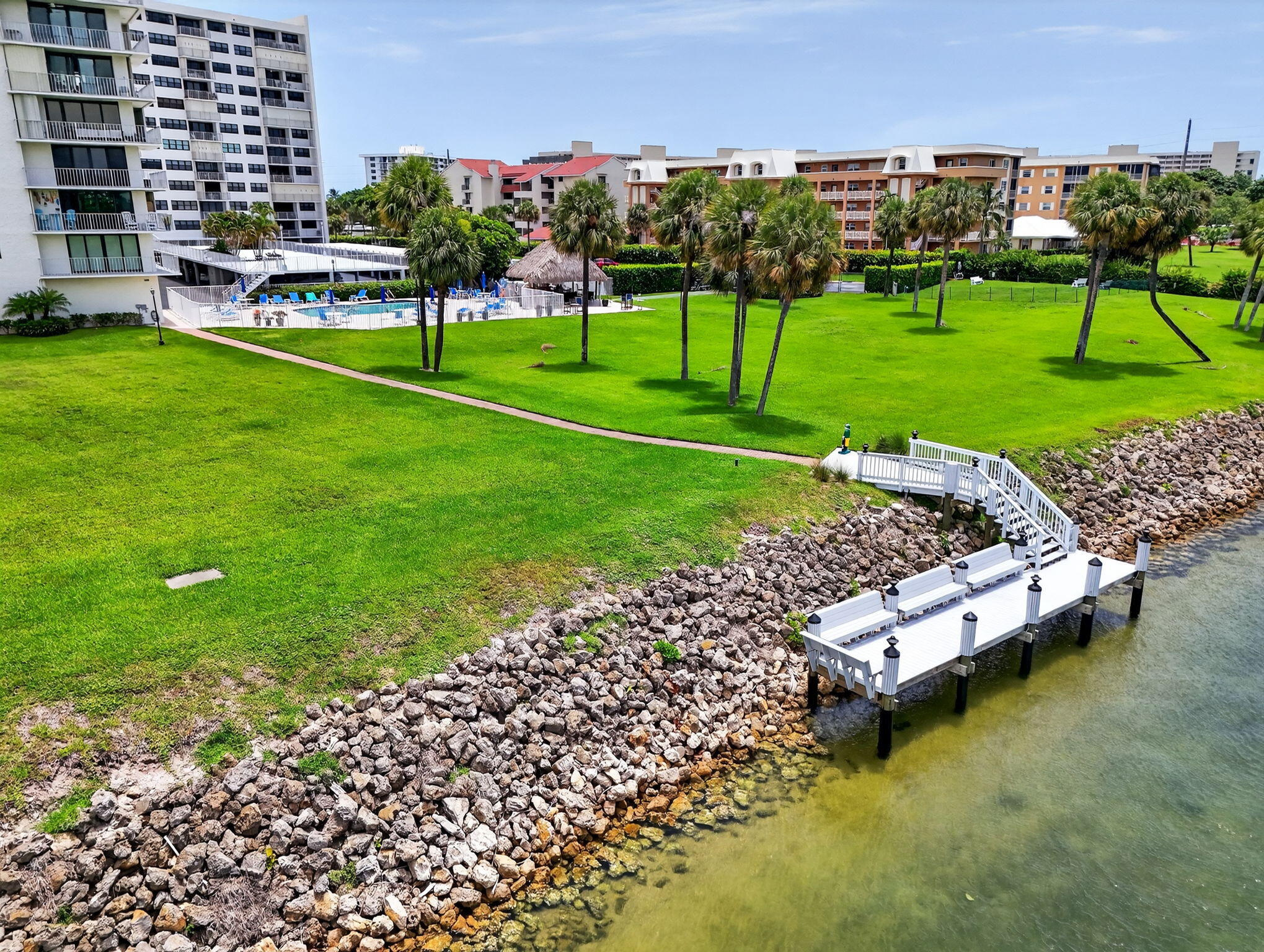 336 Golfview Road 207