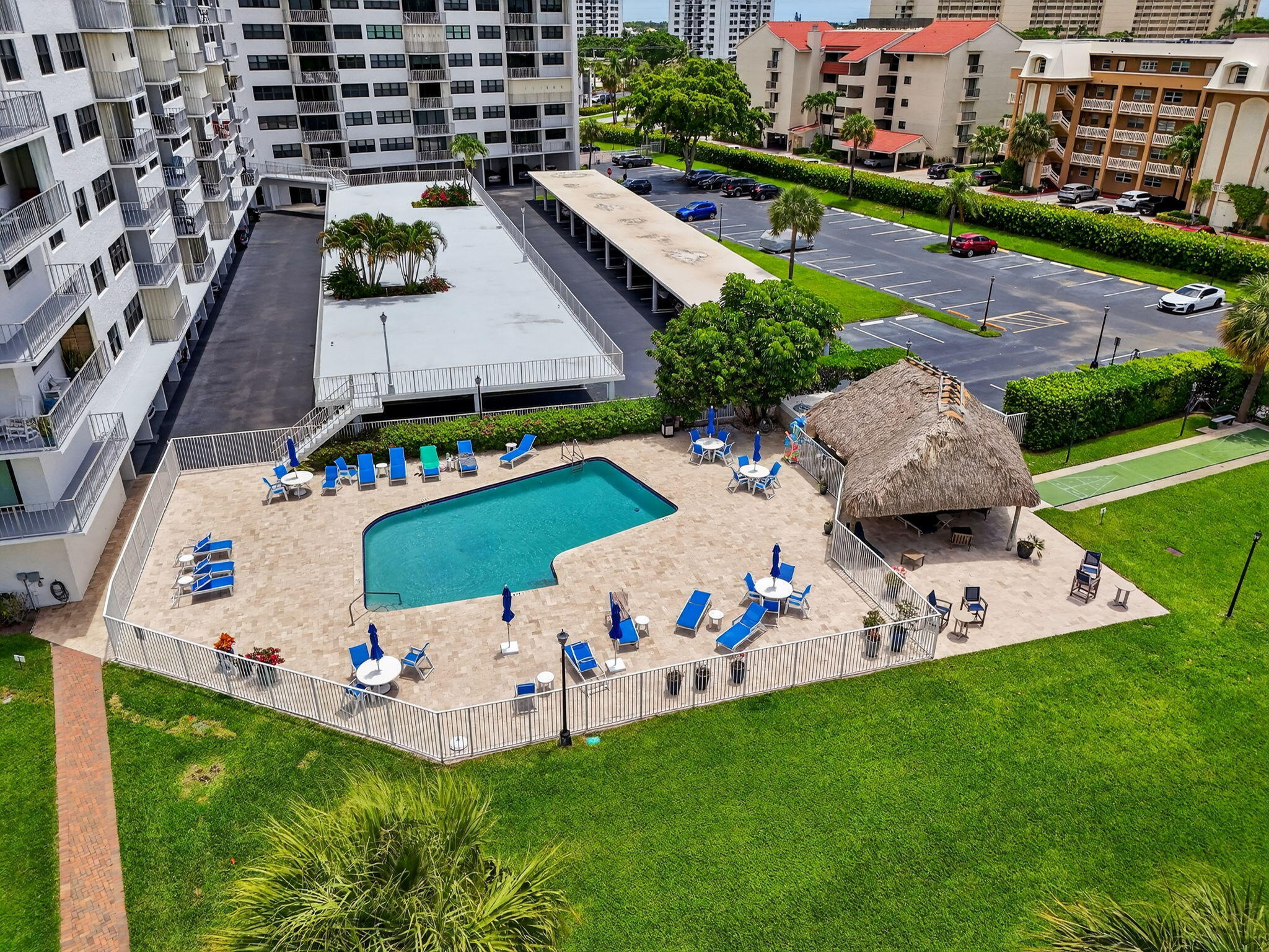 336 Golfview Road 207