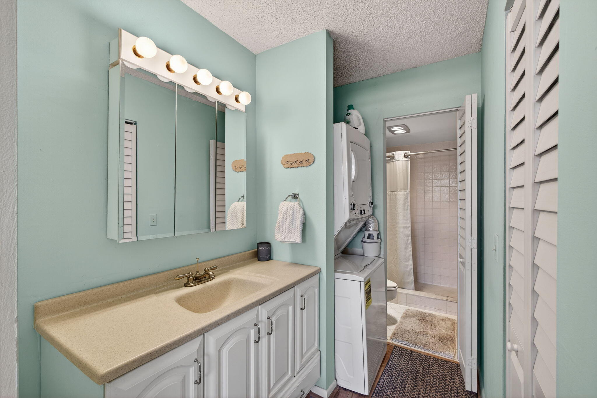 336 Golfview Road 207