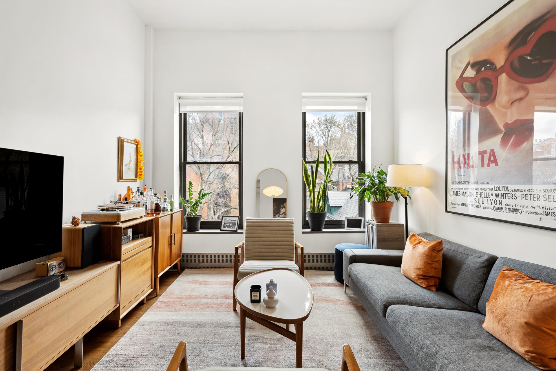 422 W 20TH Street 5D