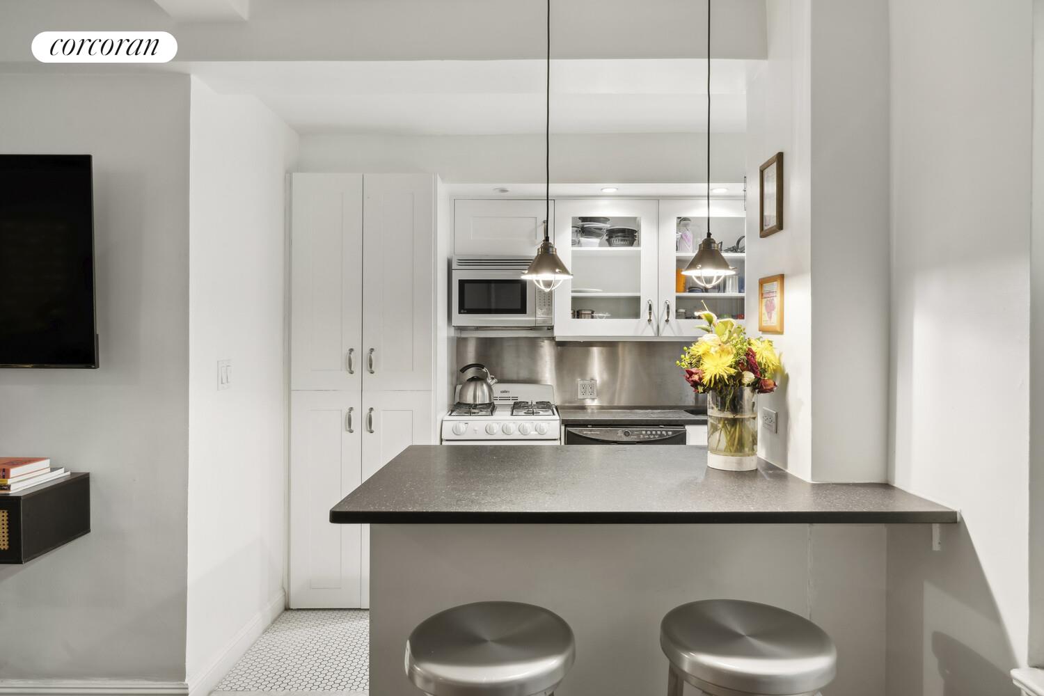 424 E 52ND Street 2D