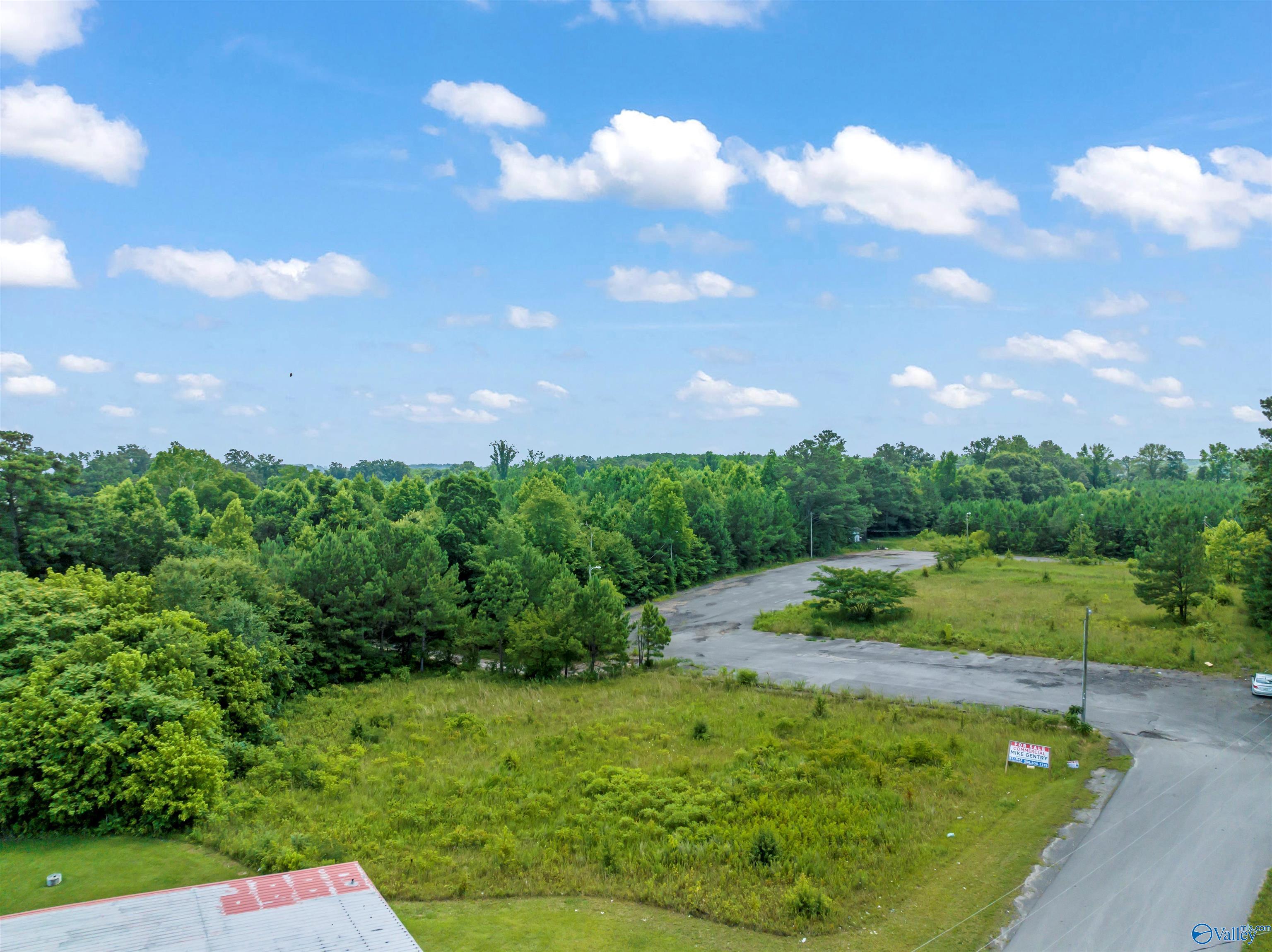 6.80 acres off Highway 431