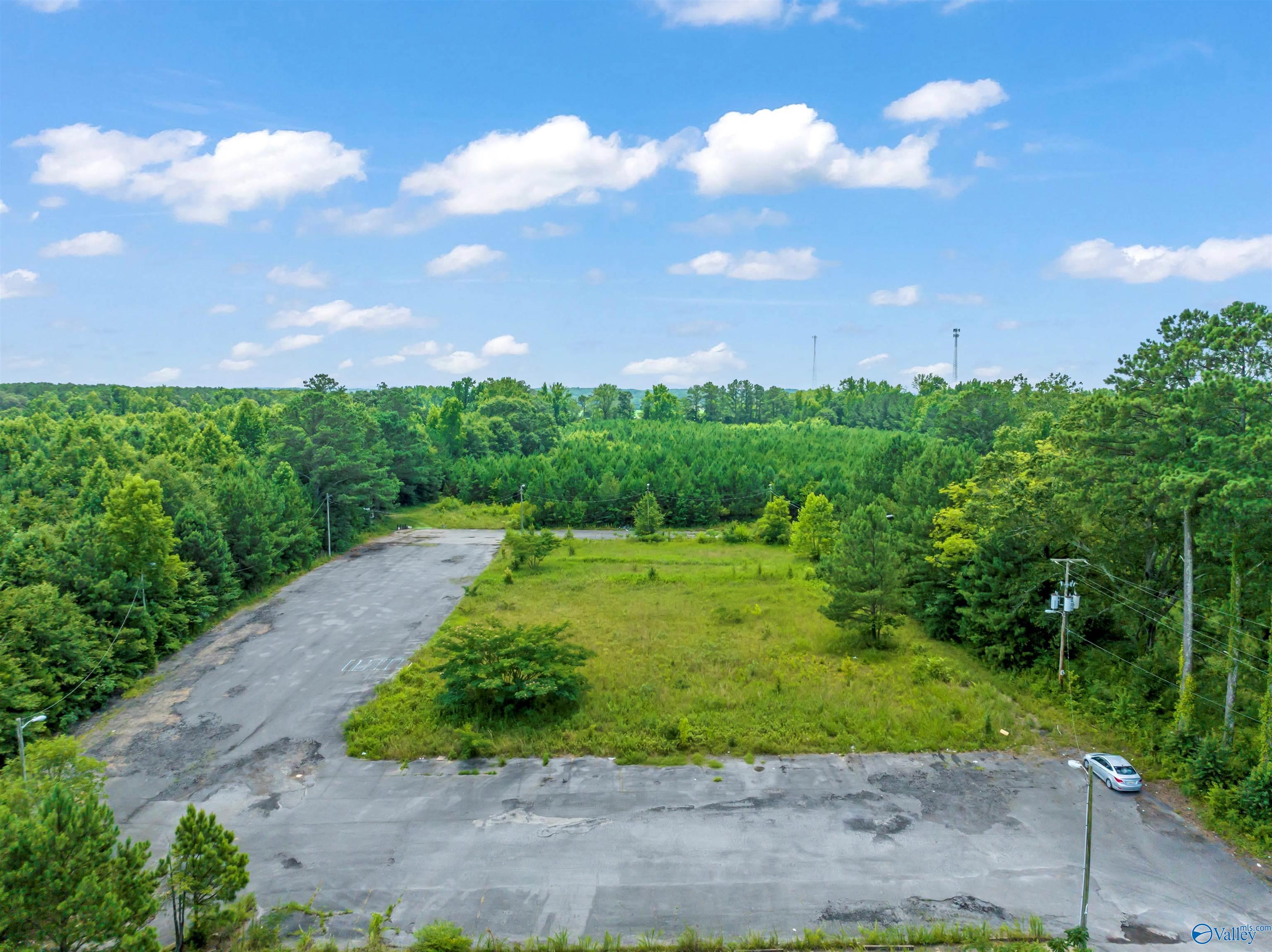 6.80 acres off Highway 431
