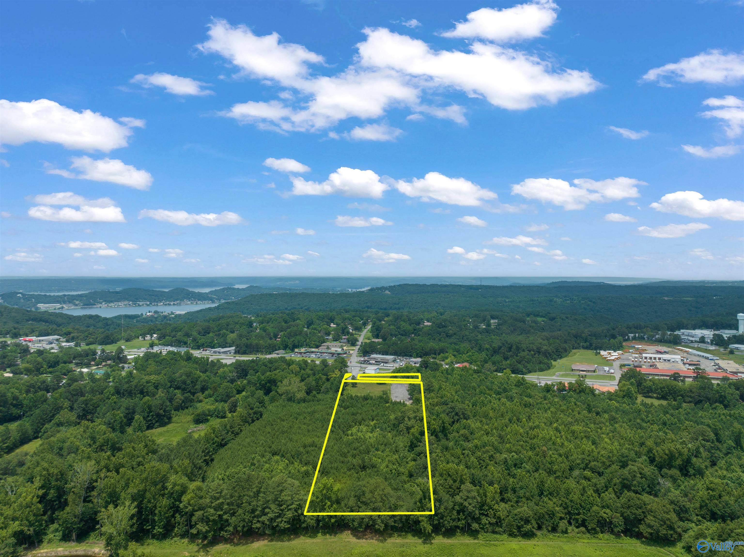 6.80 acres off Highway 431