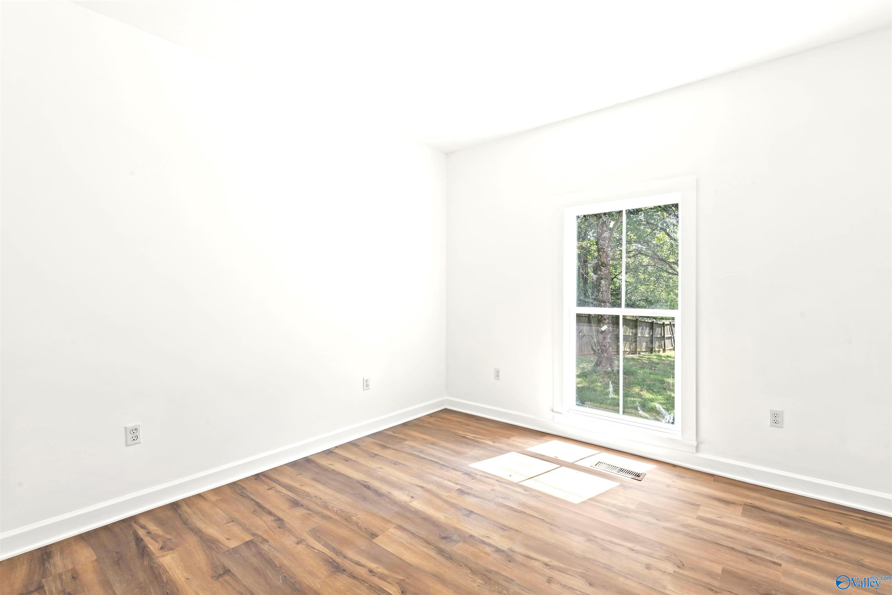 290 Scenic Bluff Drive