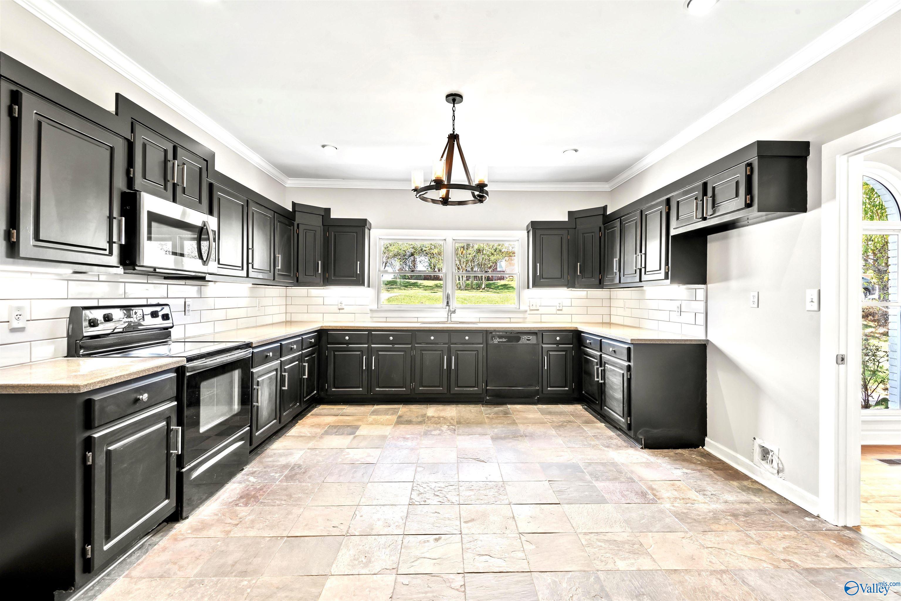 290 Scenic Bluff Drive