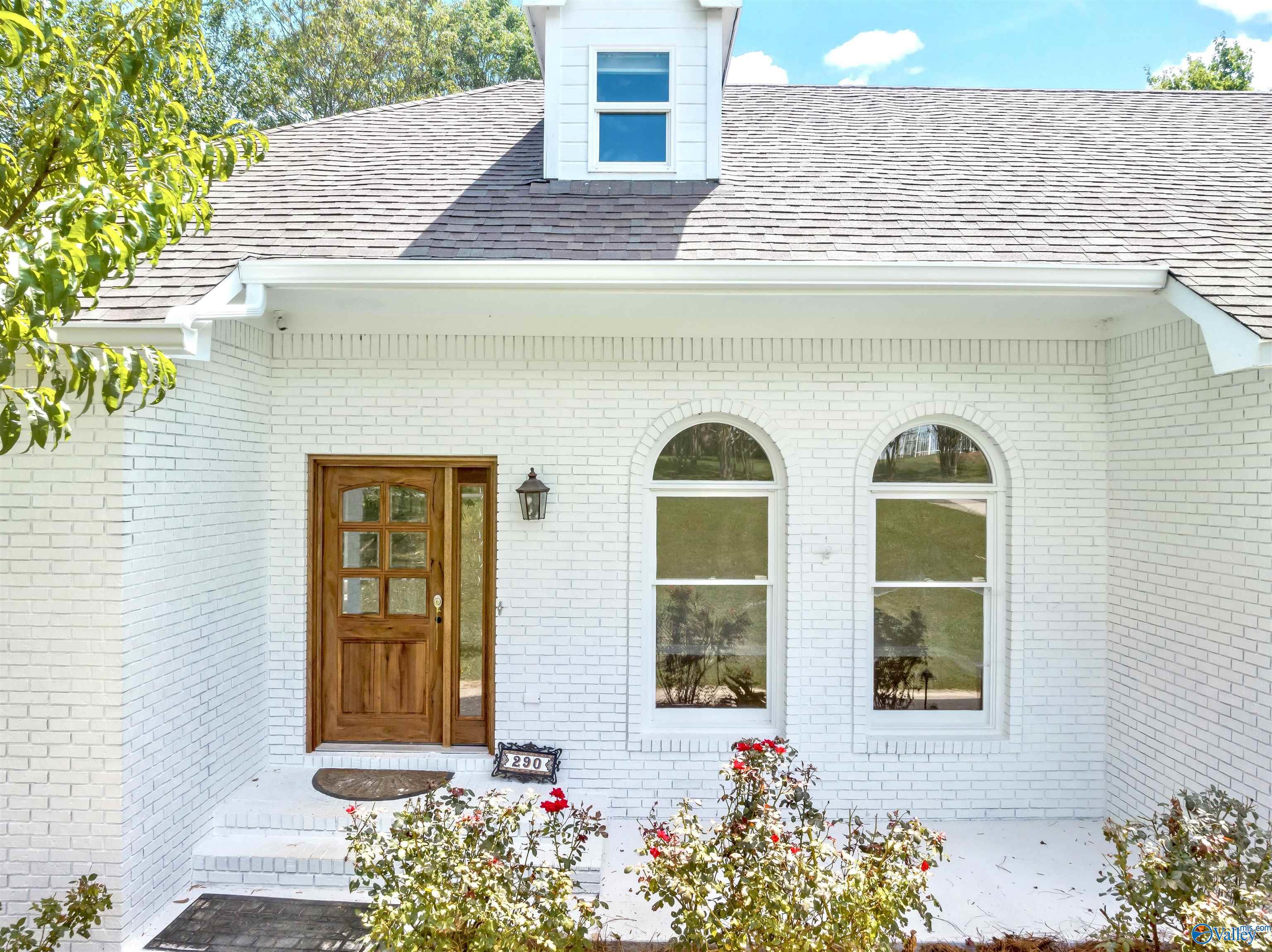 290 Scenic Bluff Drive