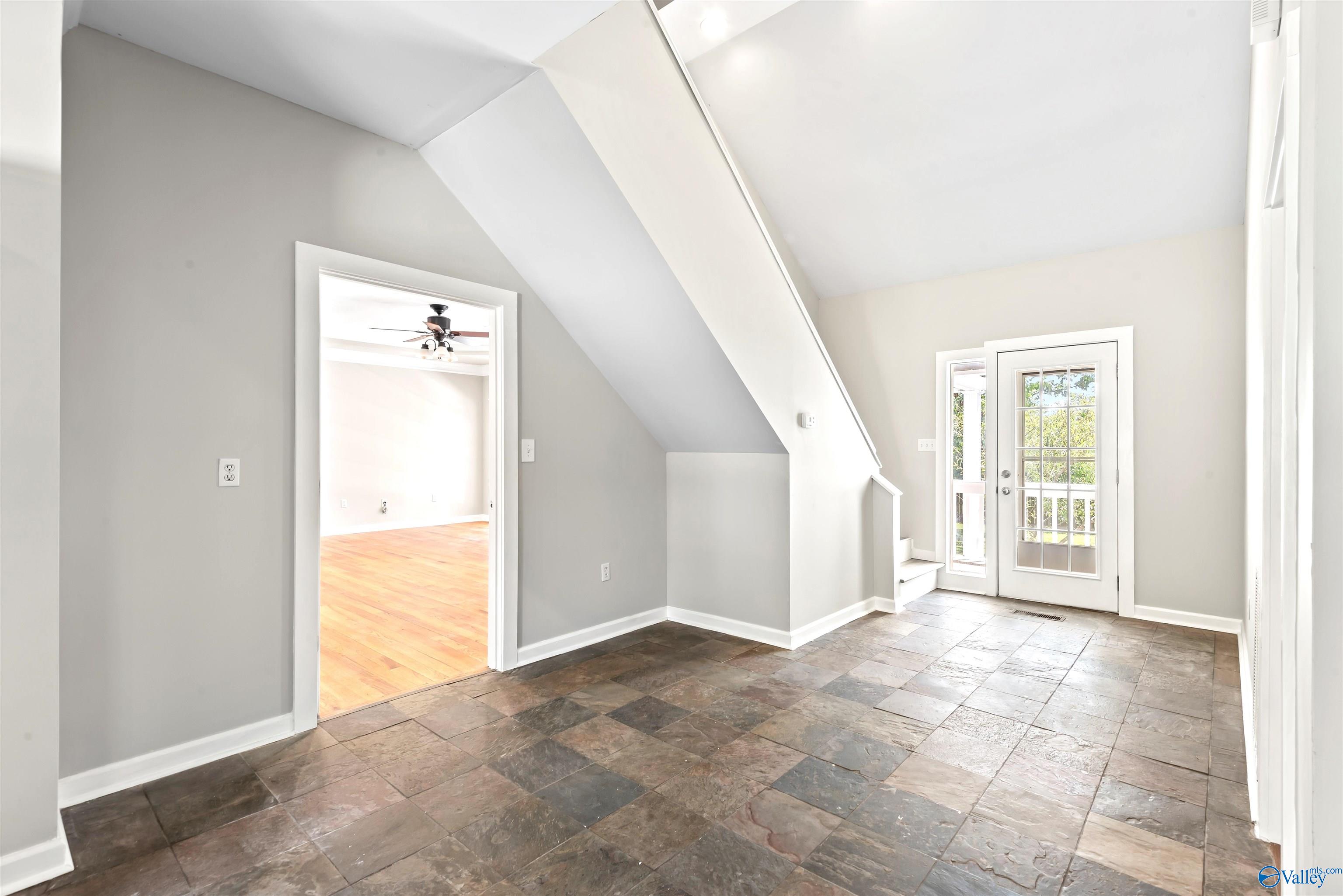 290 Scenic Bluff Drive