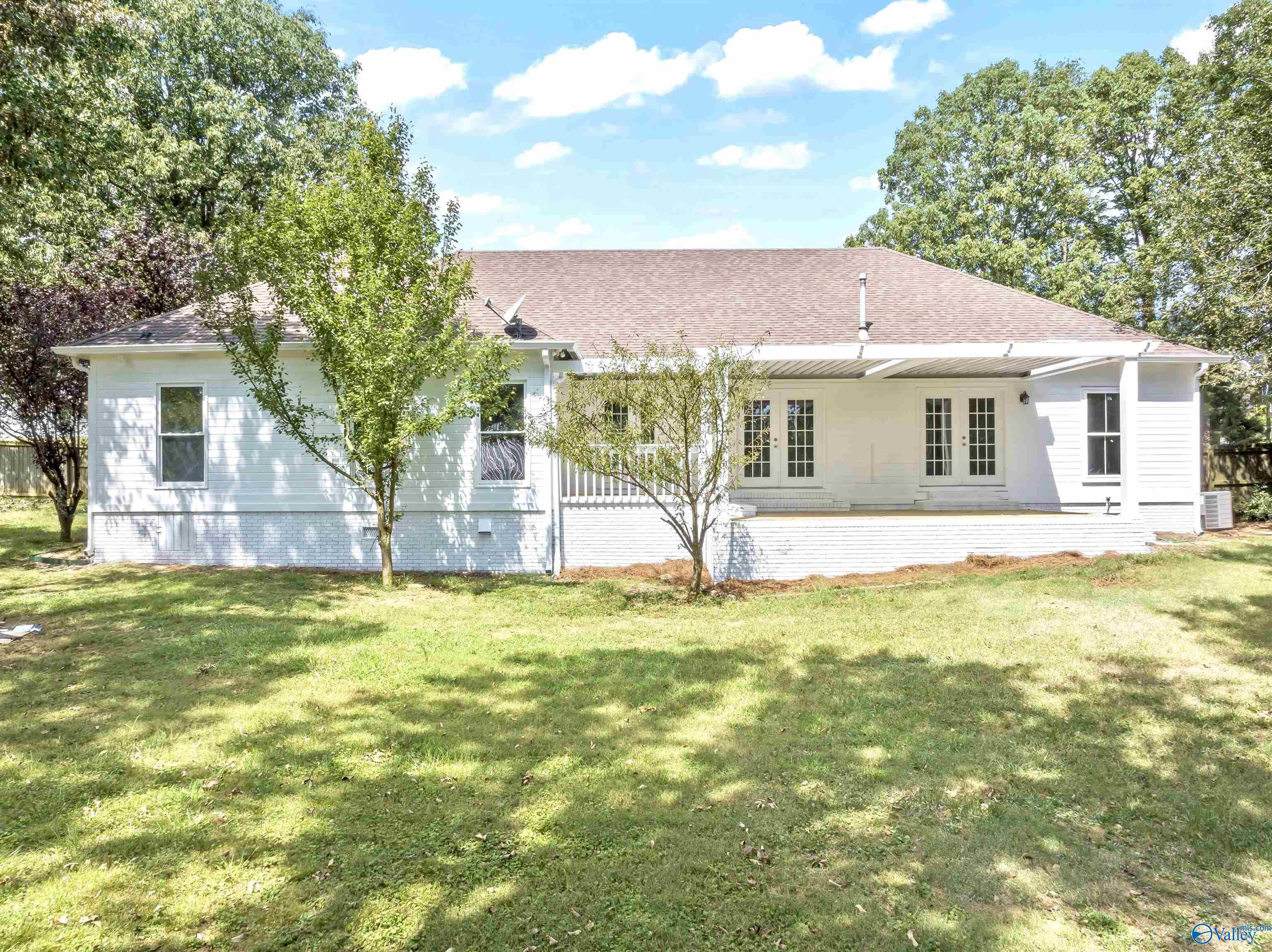 290 Scenic Bluff Drive