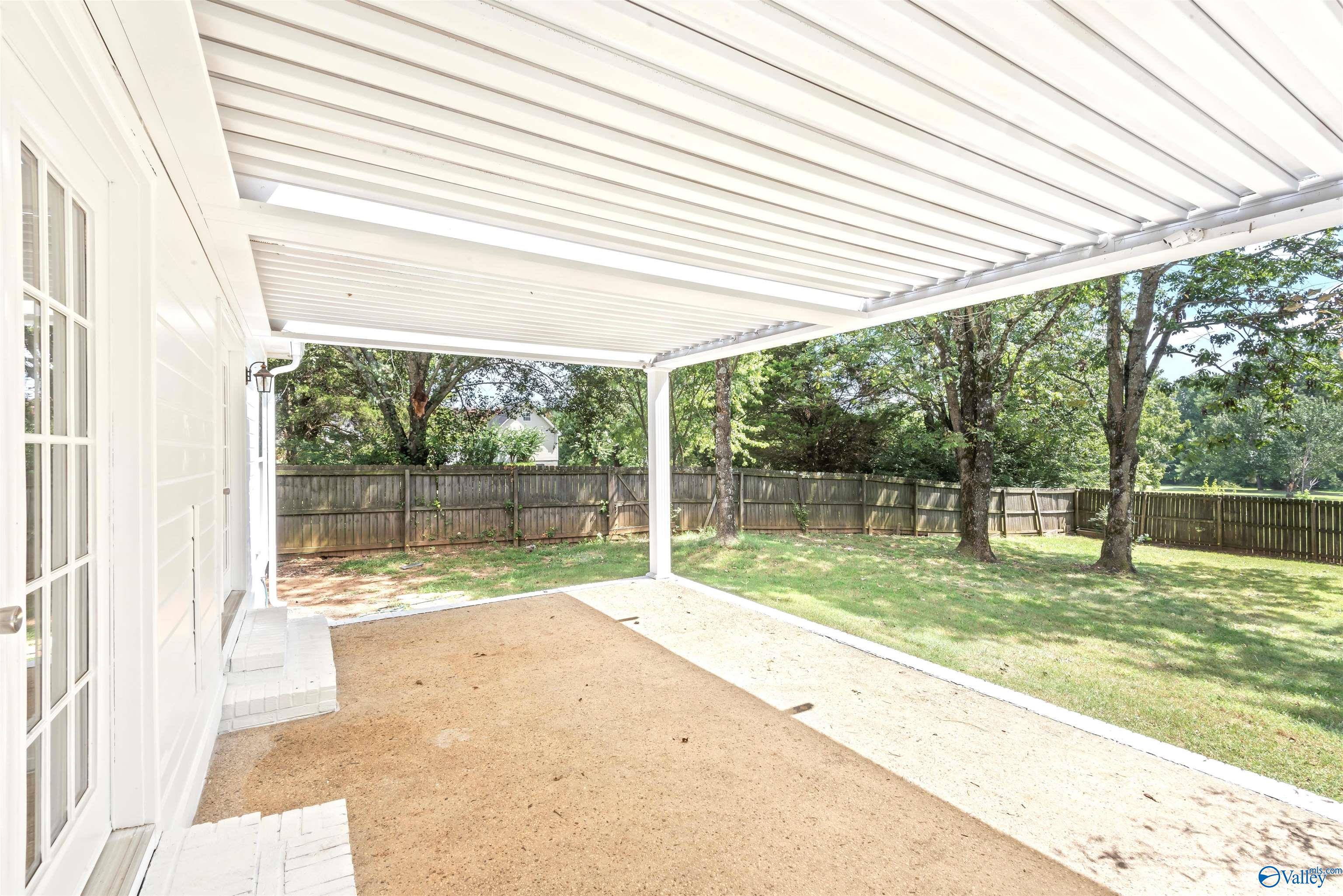 290 Scenic Bluff Drive