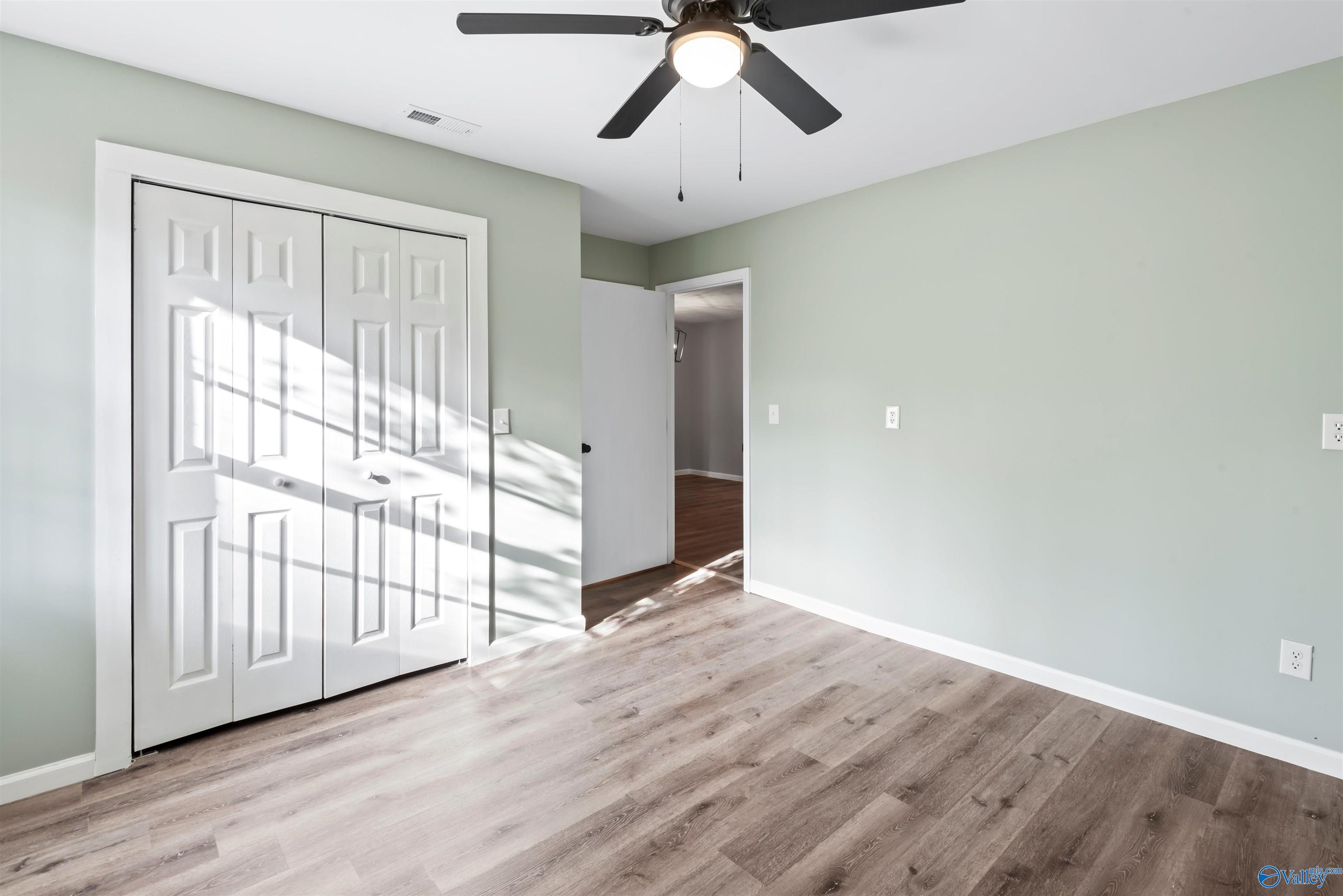 211 Falkner Circle