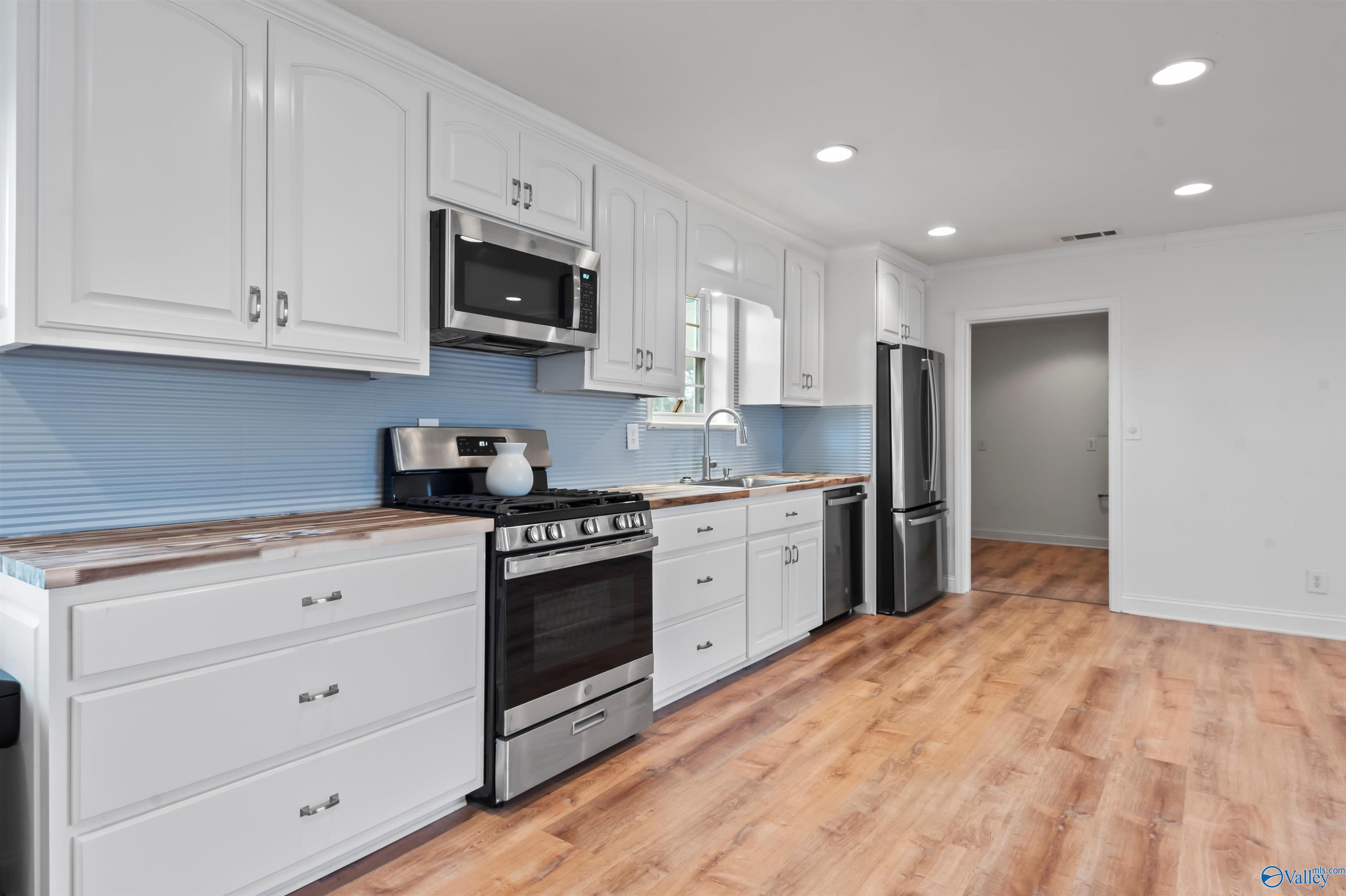 1565 Mount Vernon Road