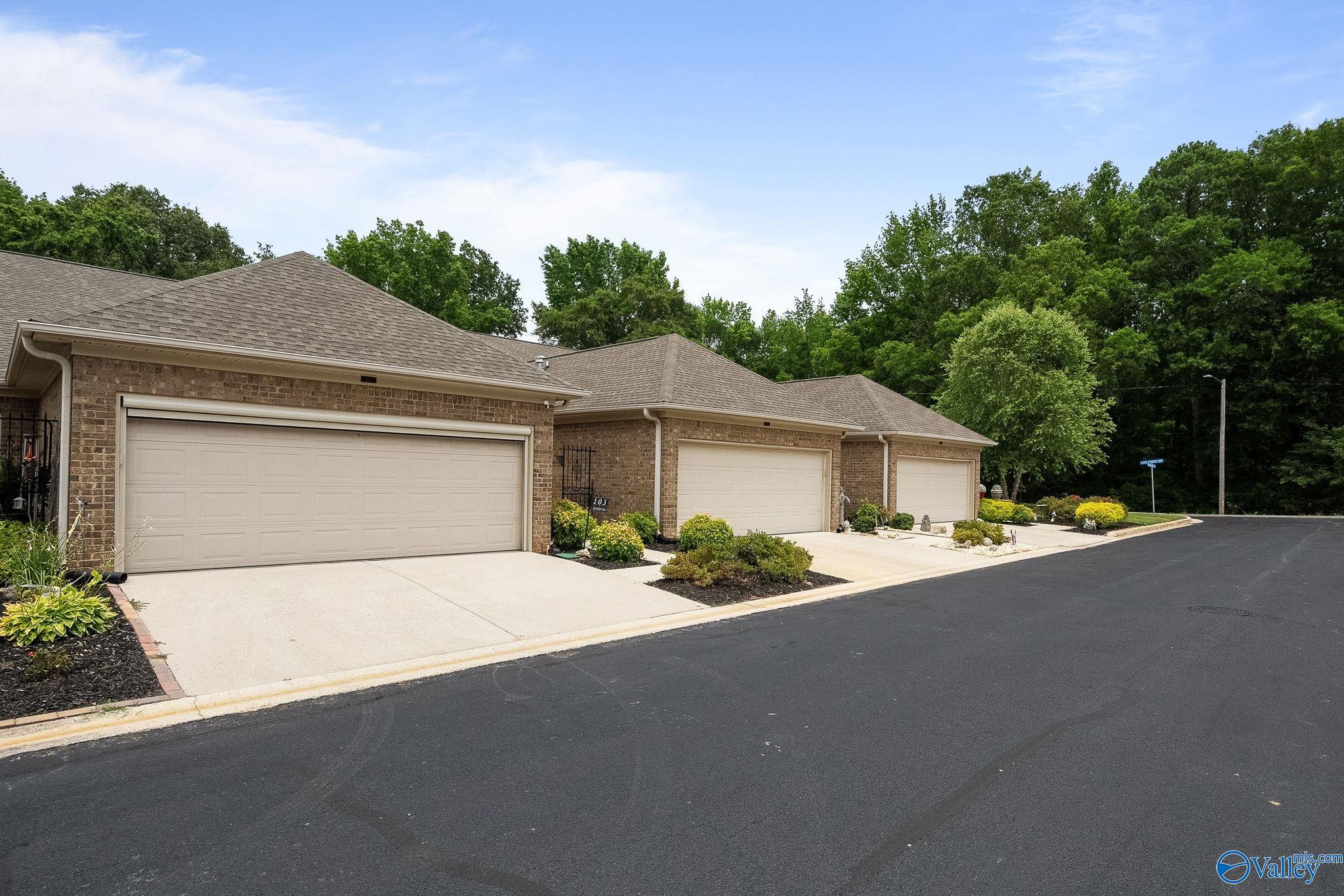103 Spinnaker Lane