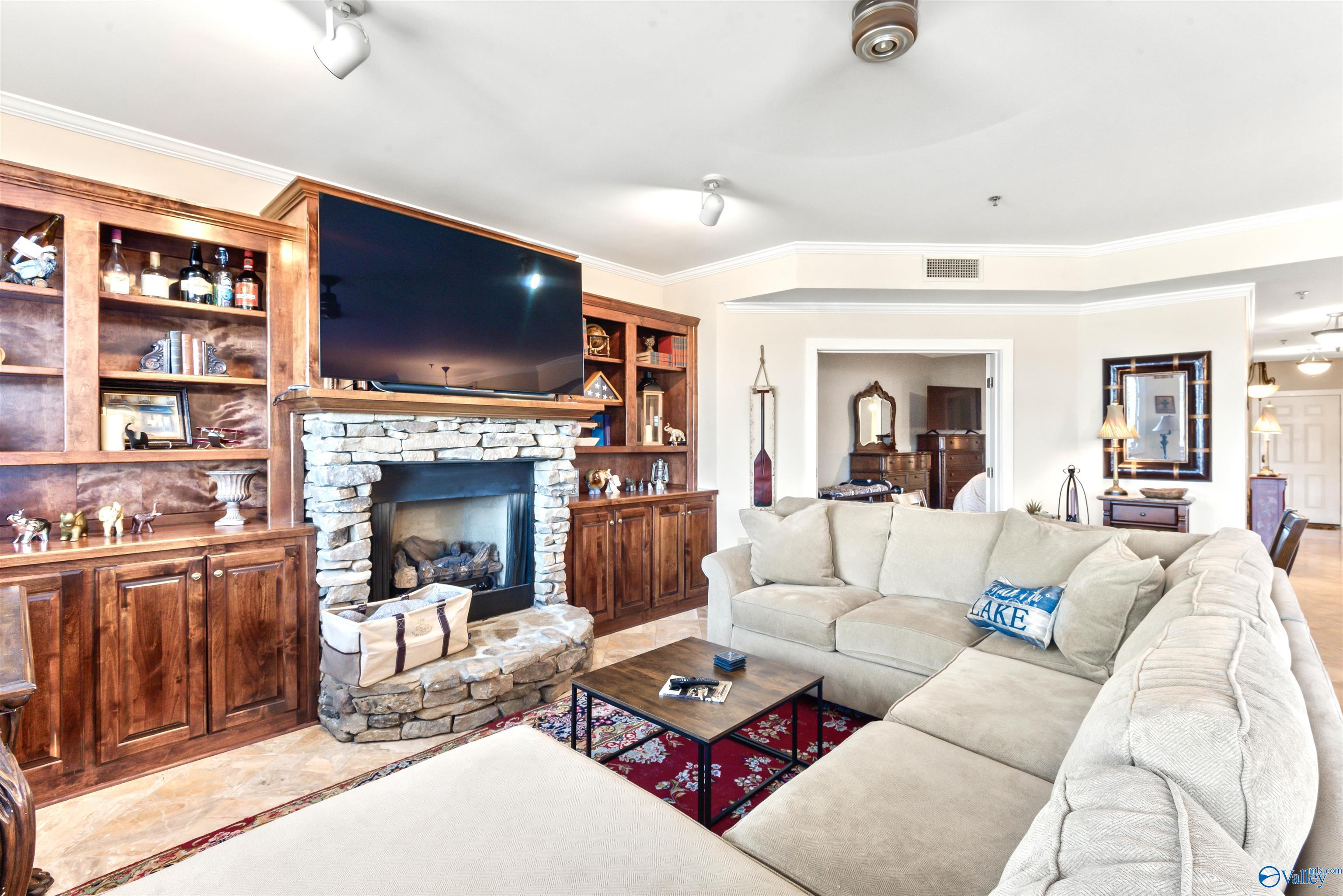 7014 Val Monte Drive