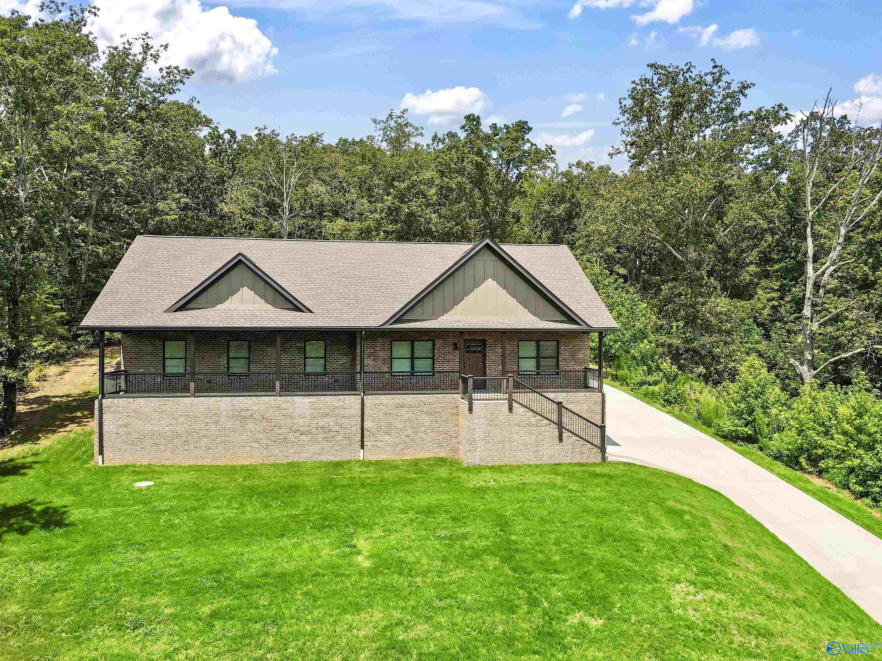 1912 Lookout Mountain Drive