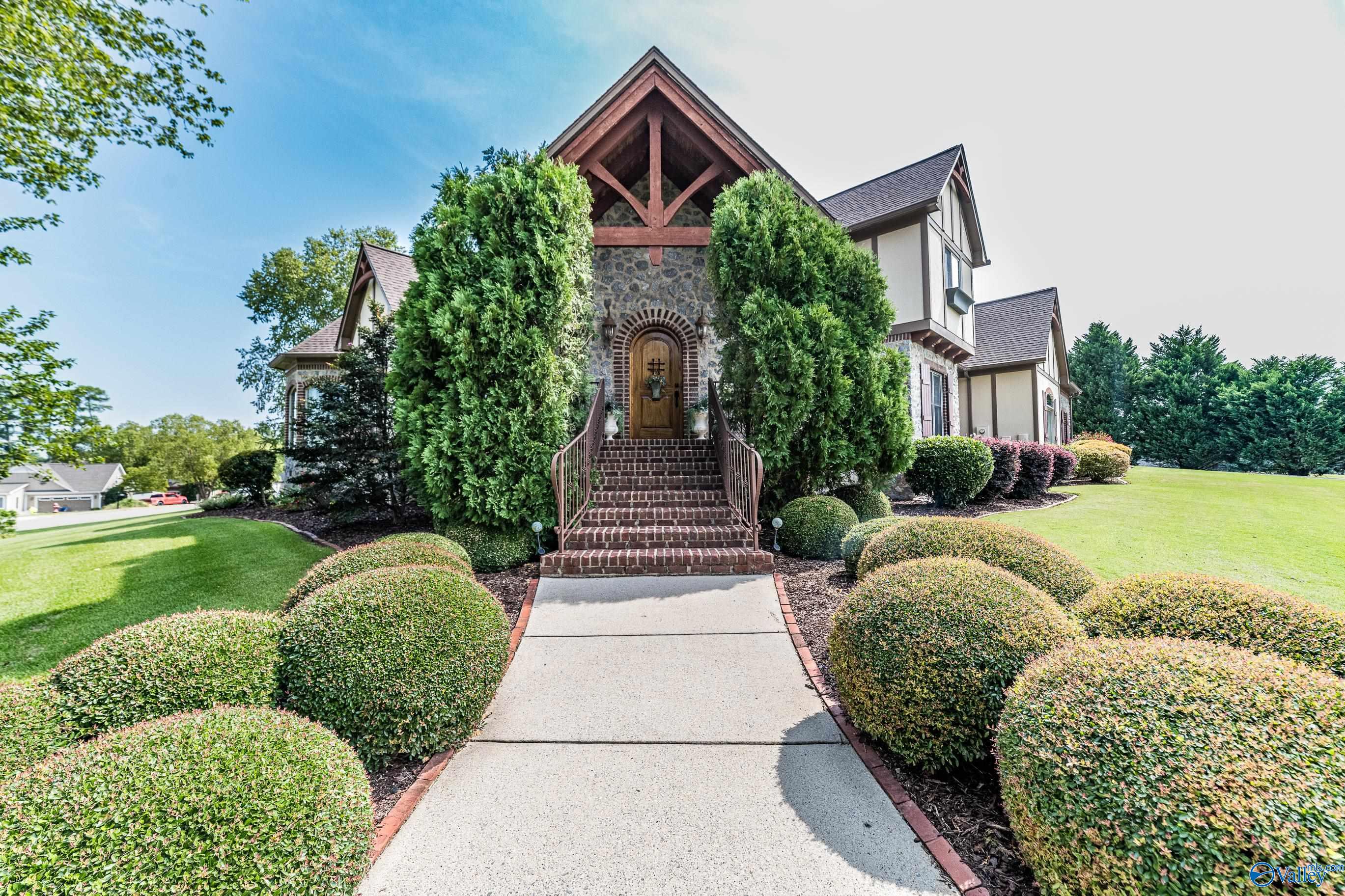 1637 Peninsula Drive