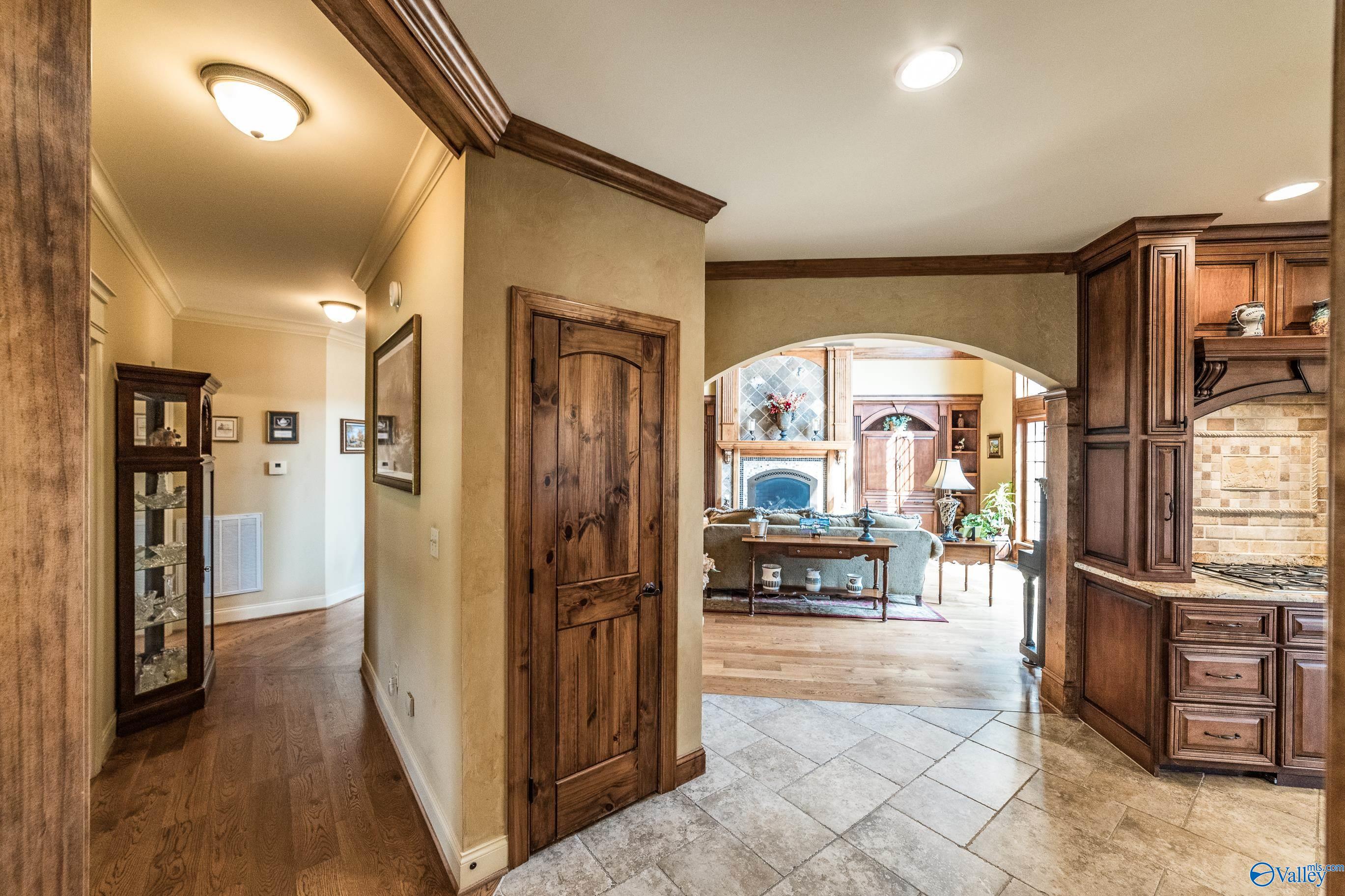 1637 Peninsula Drive