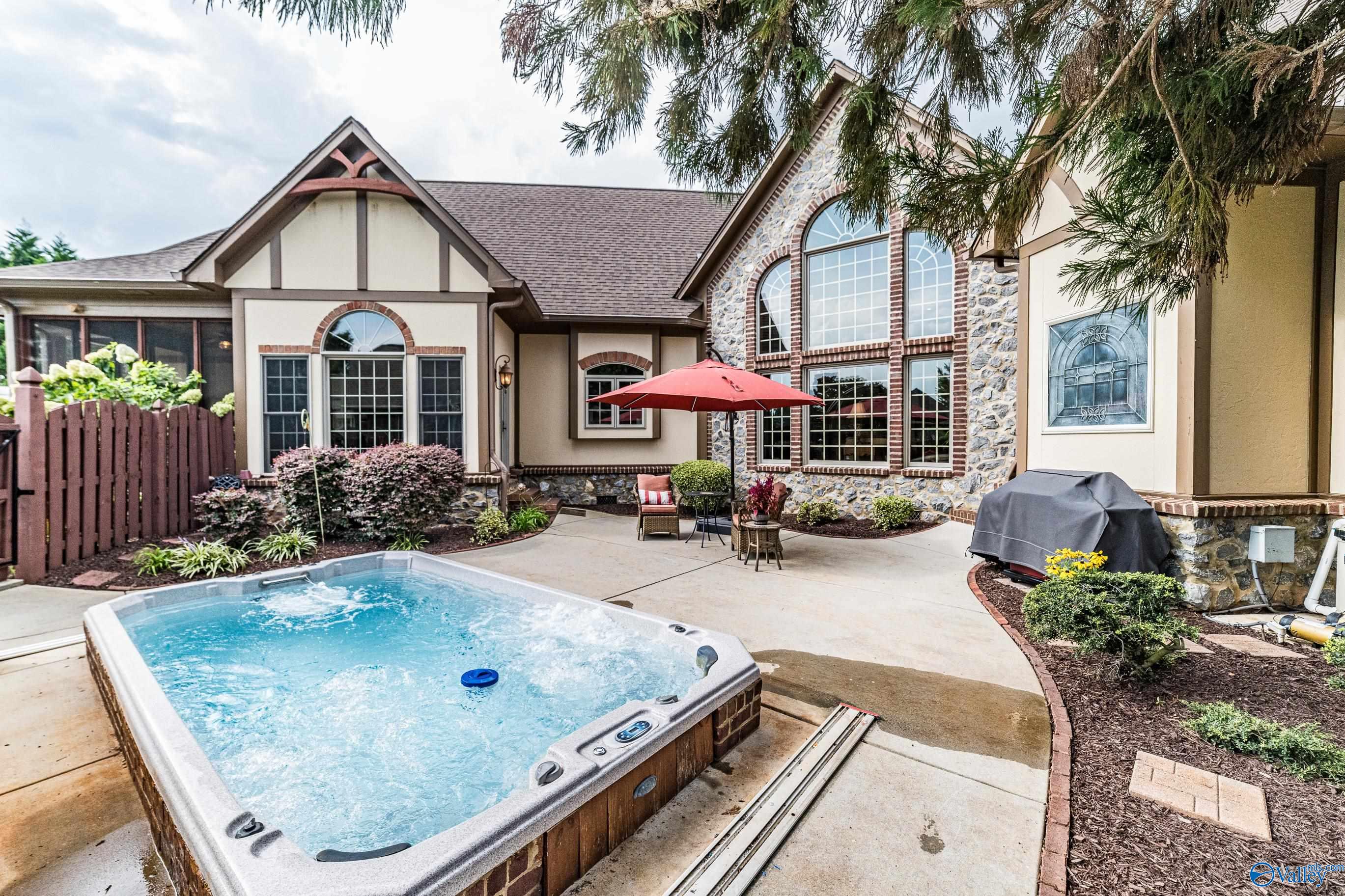 1637 Peninsula Drive
