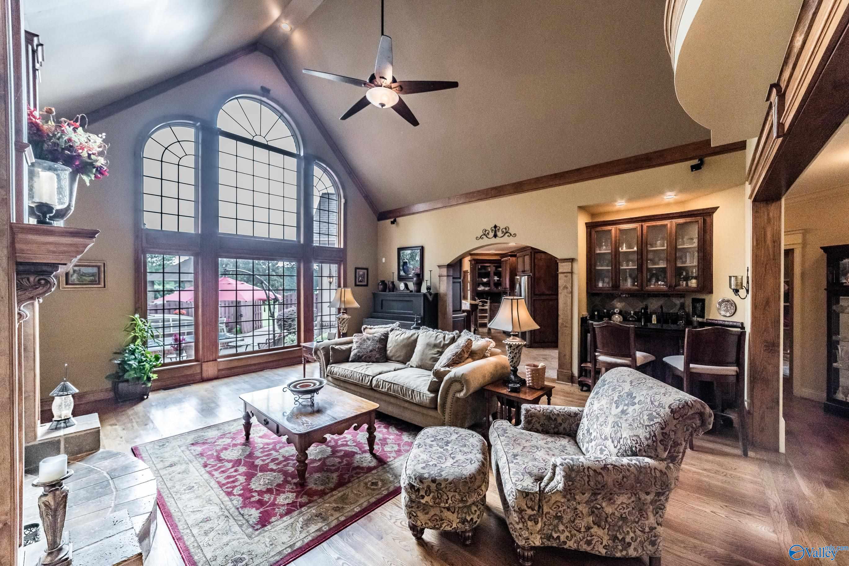 1637 Peninsula Drive