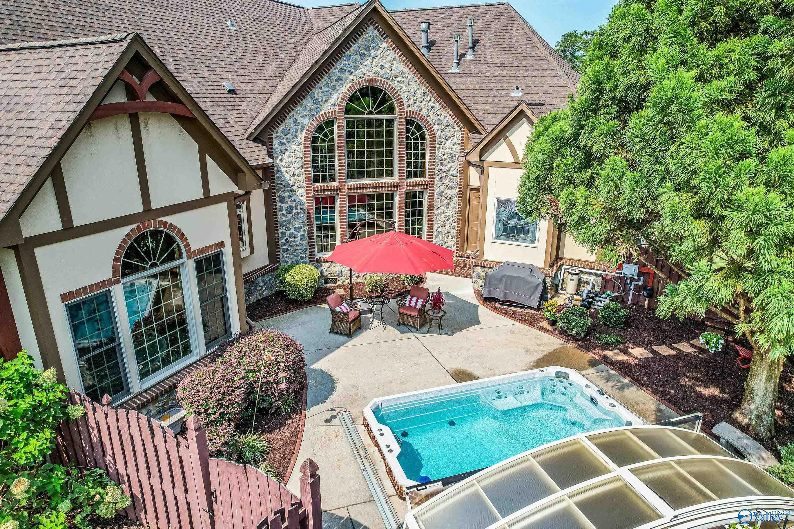 1637 Peninsula Drive
