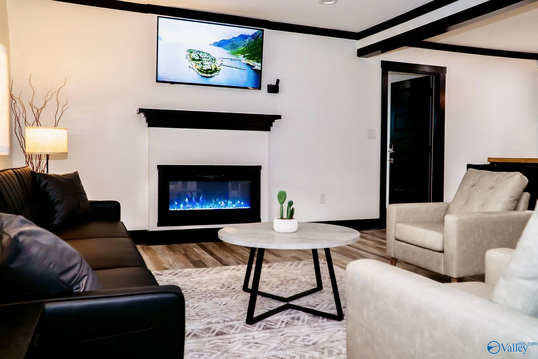 2125 Dunlap Avenue # B Unit: A & B