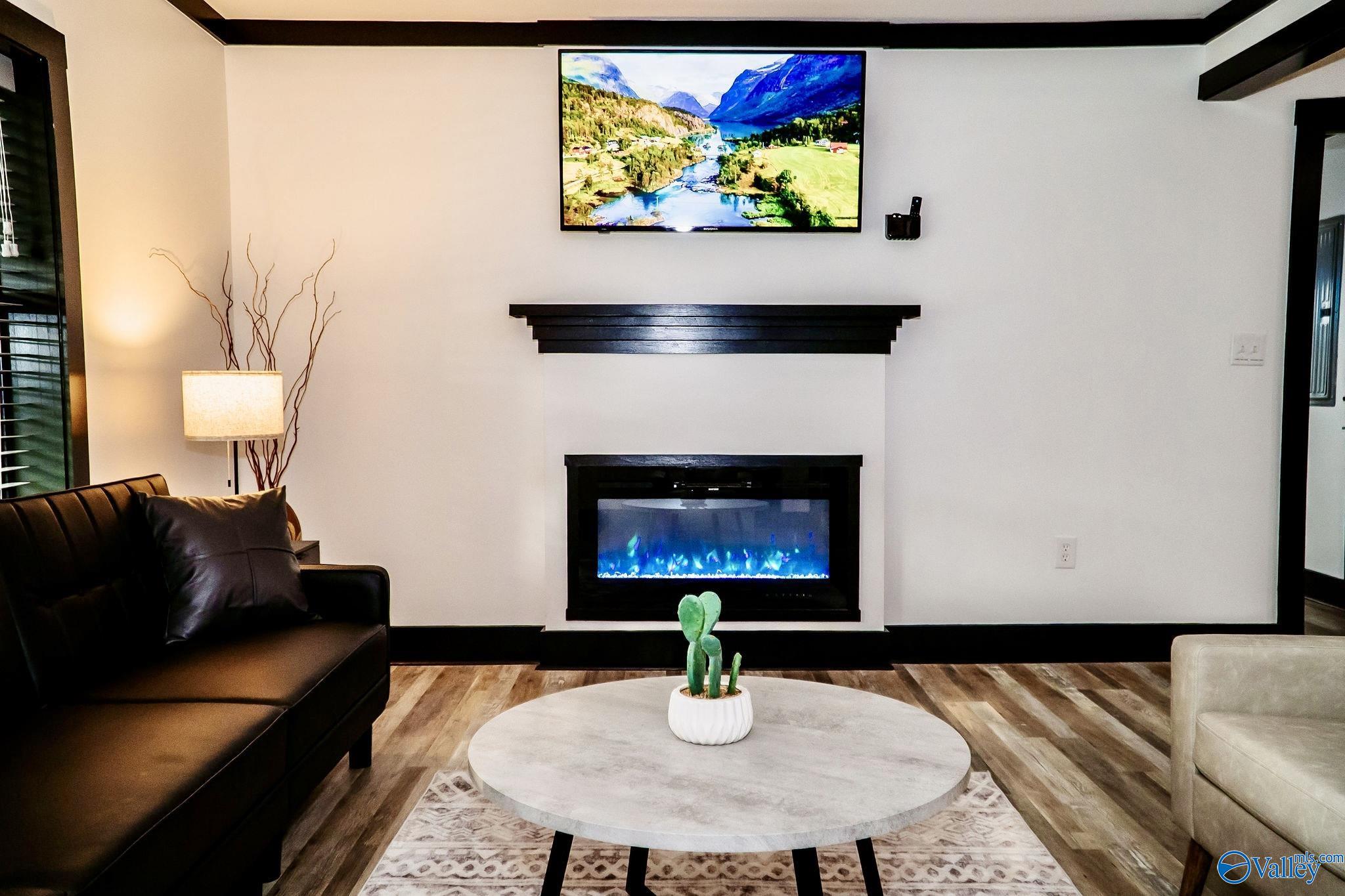 2125 Dunlap Avenue # B Unit: A & B