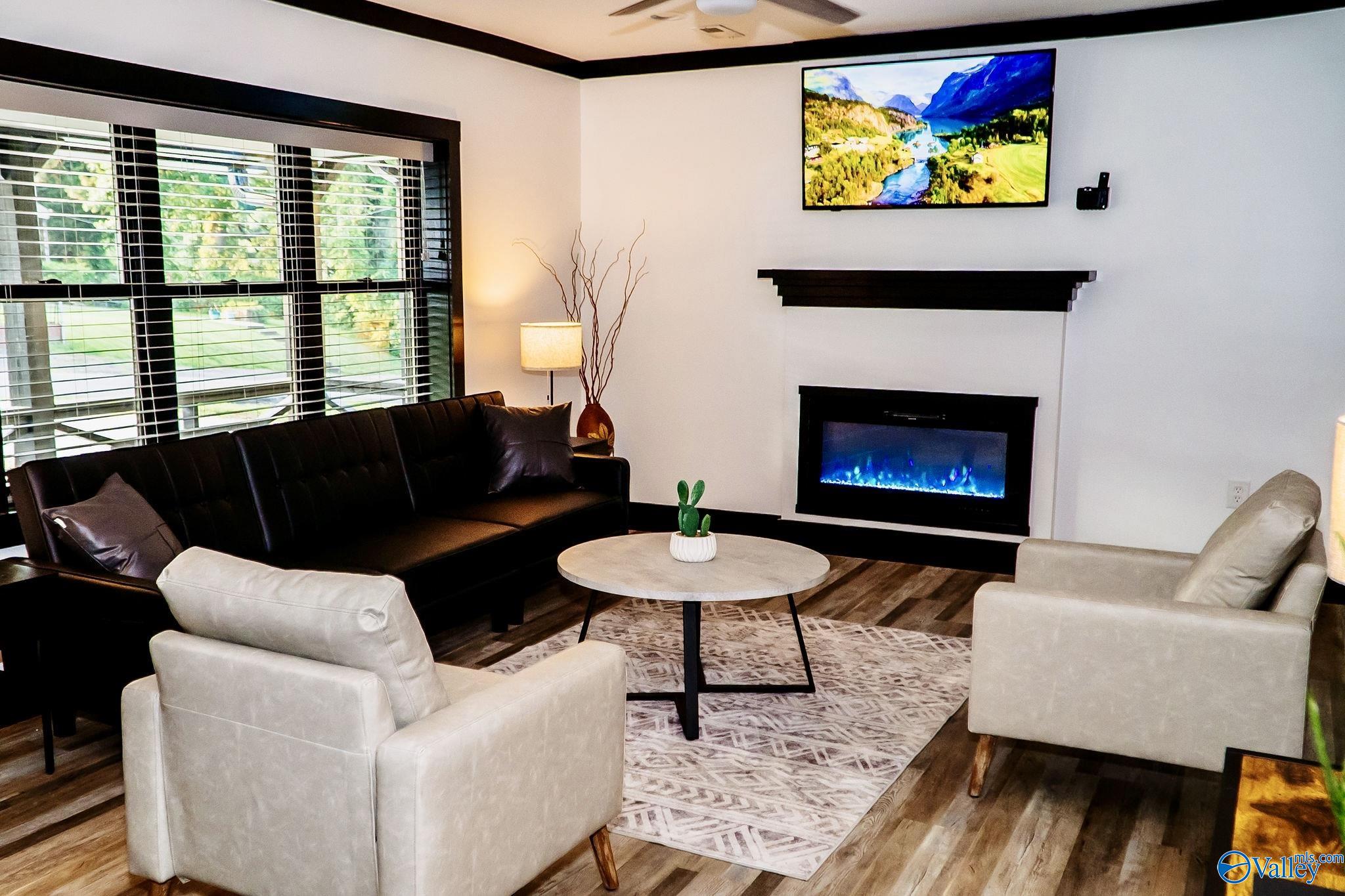 2125 Dunlap Avenue # B Unit: A & B