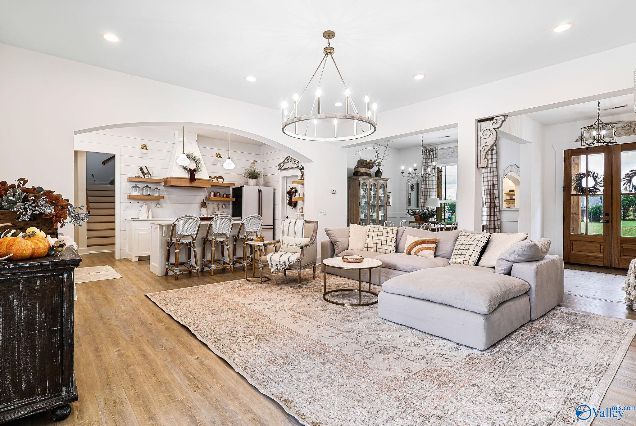 4378 Walnut Street