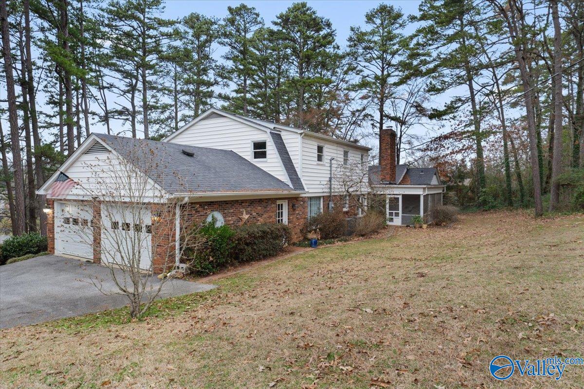 1687 Bob Jones Road