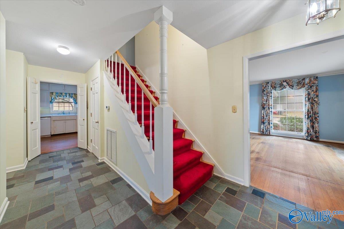 1687 Bob Jones Road