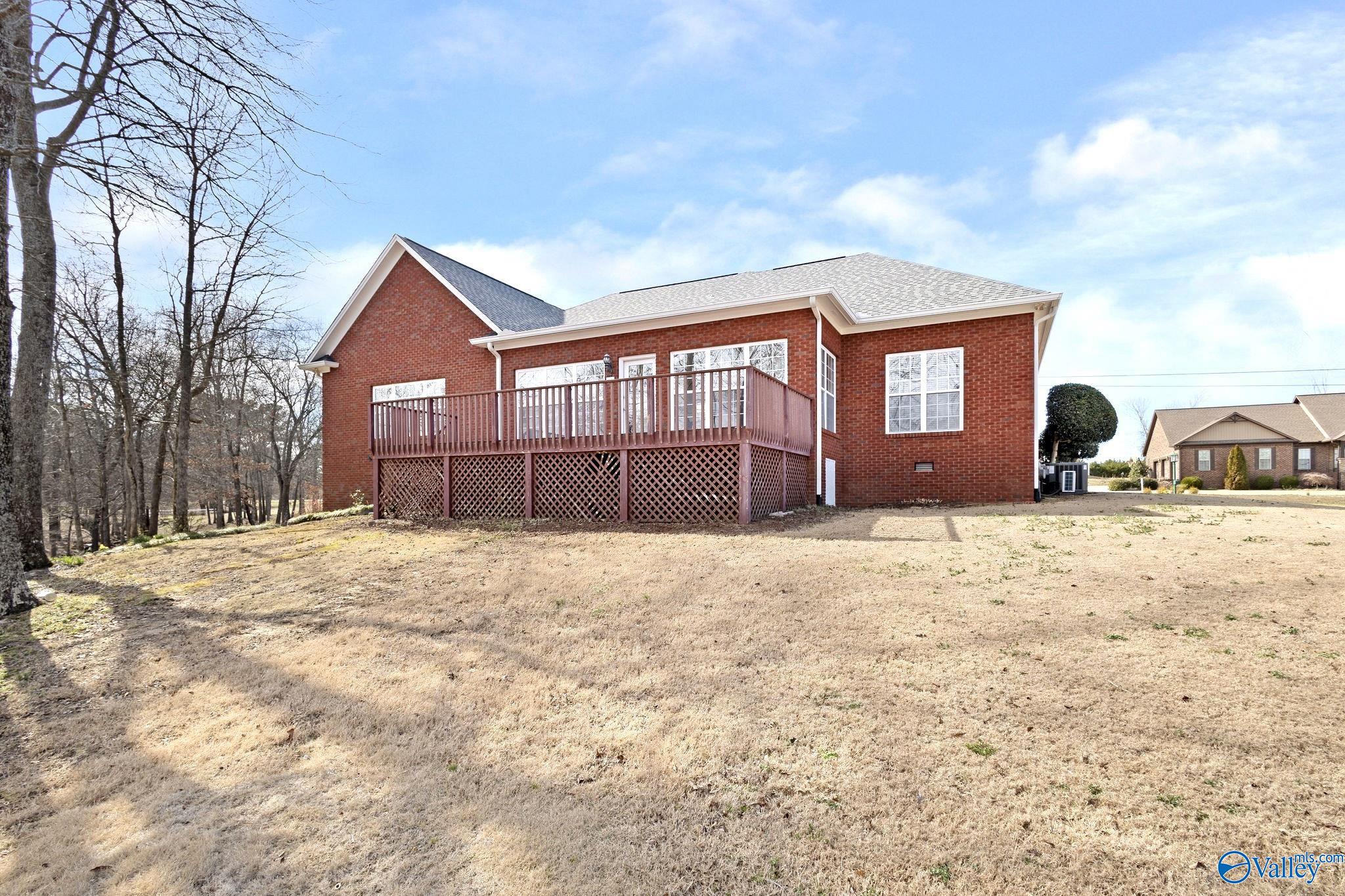 86 Paradise Drive