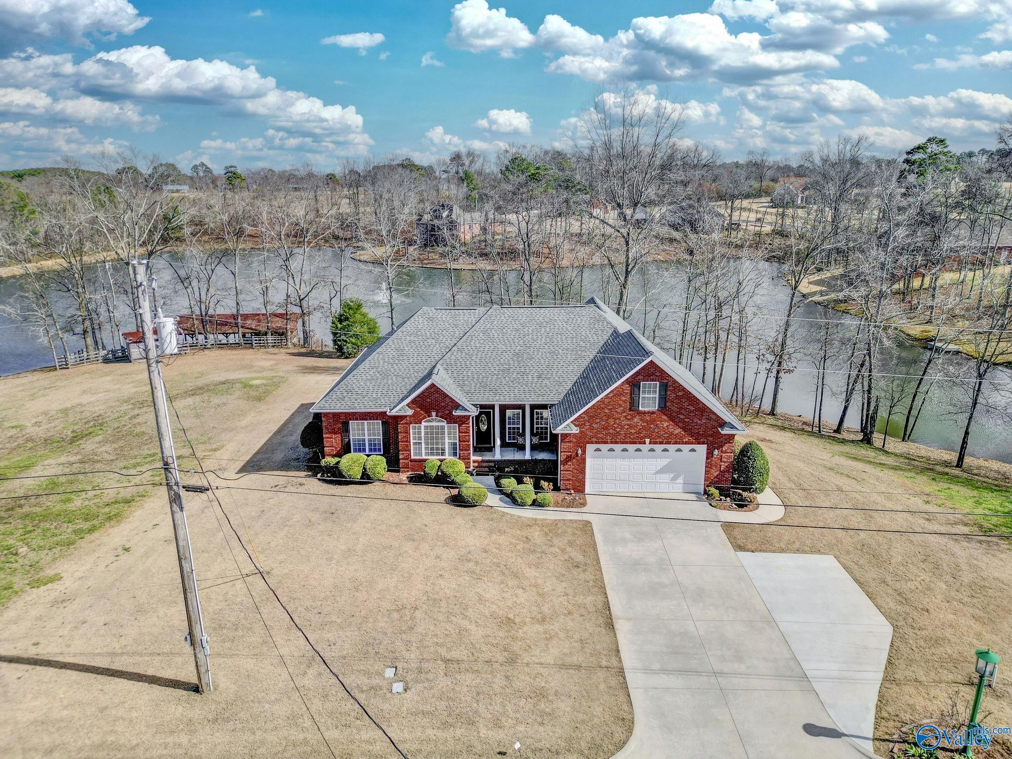 86 Paradise Drive