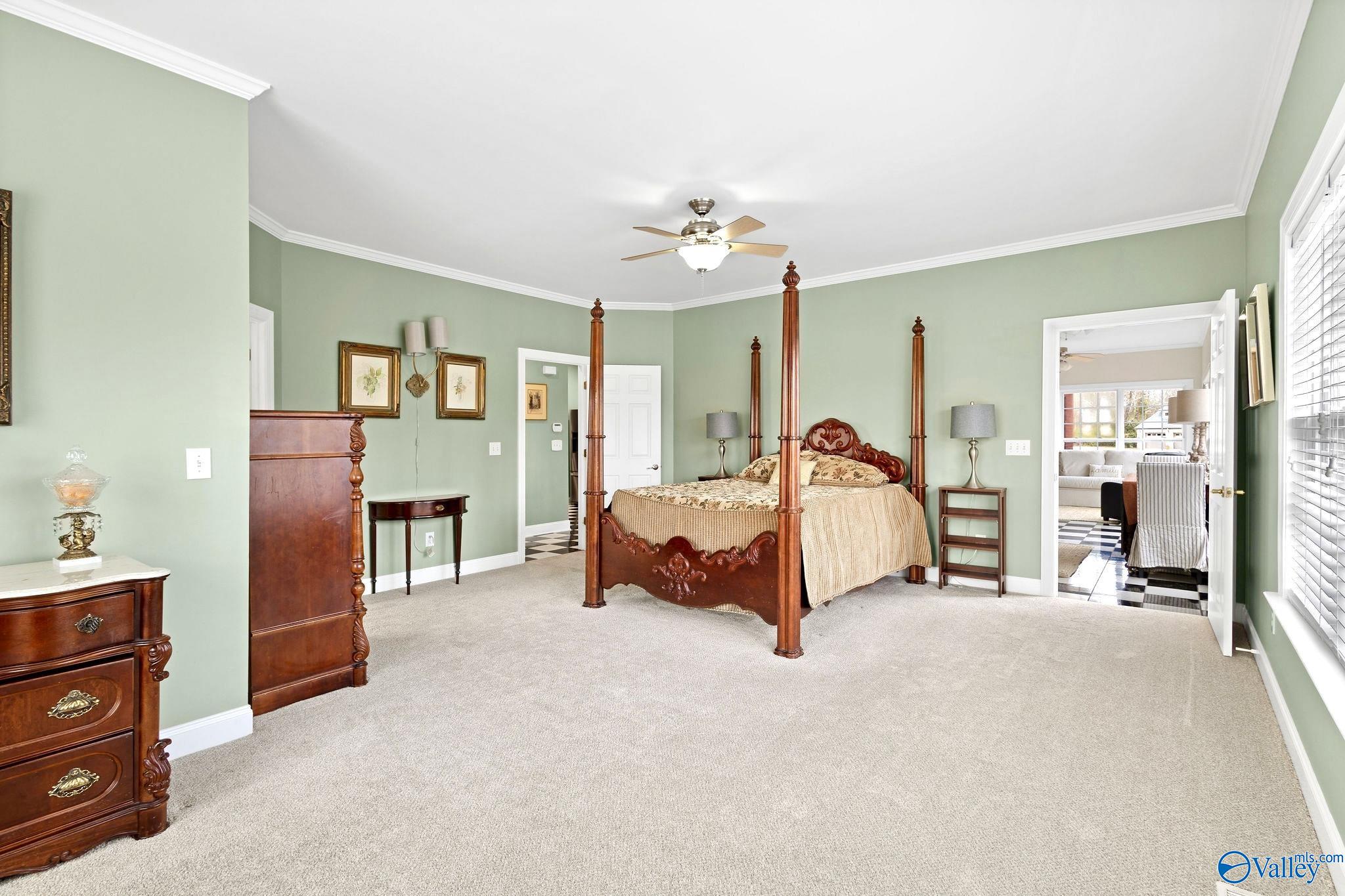 86 Paradise Drive