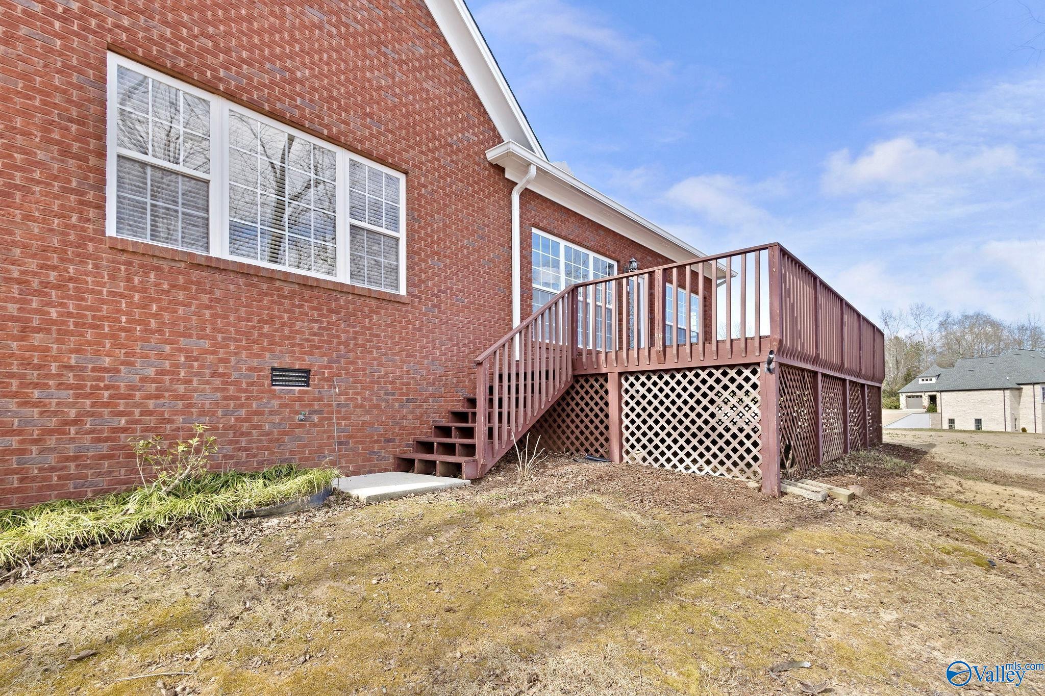 86 Paradise Drive