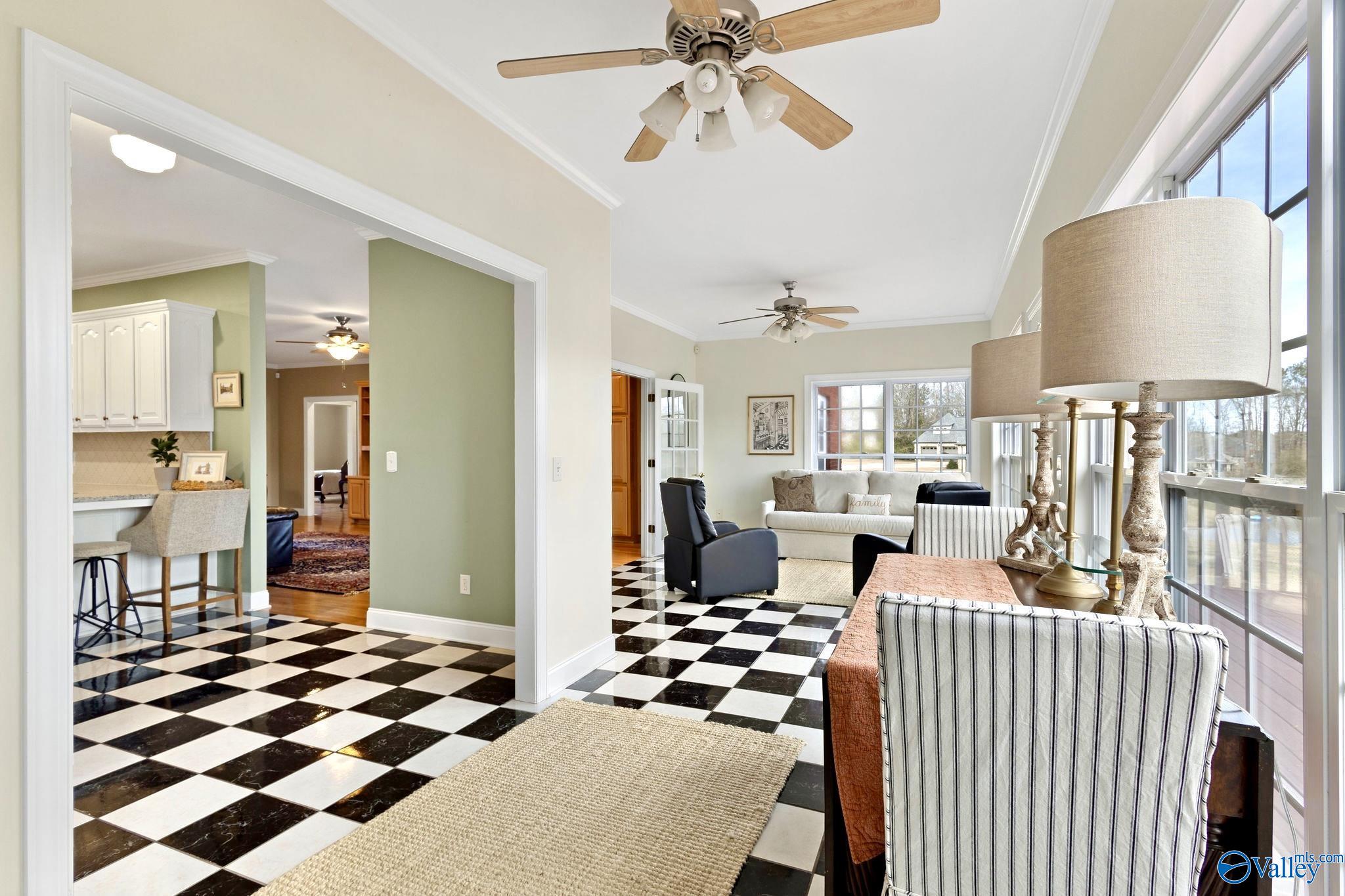 86 Paradise Drive