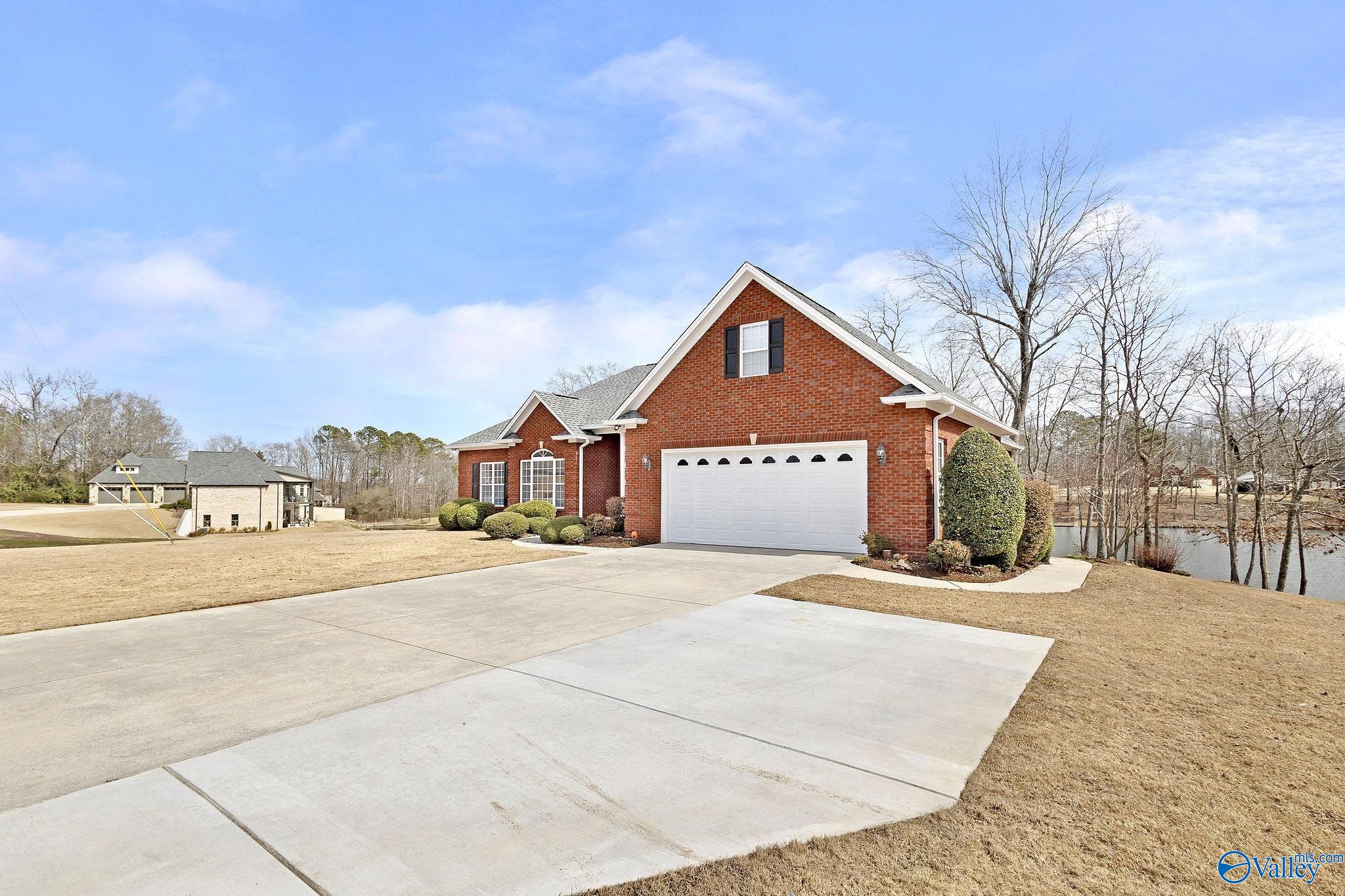86 Paradise Drive