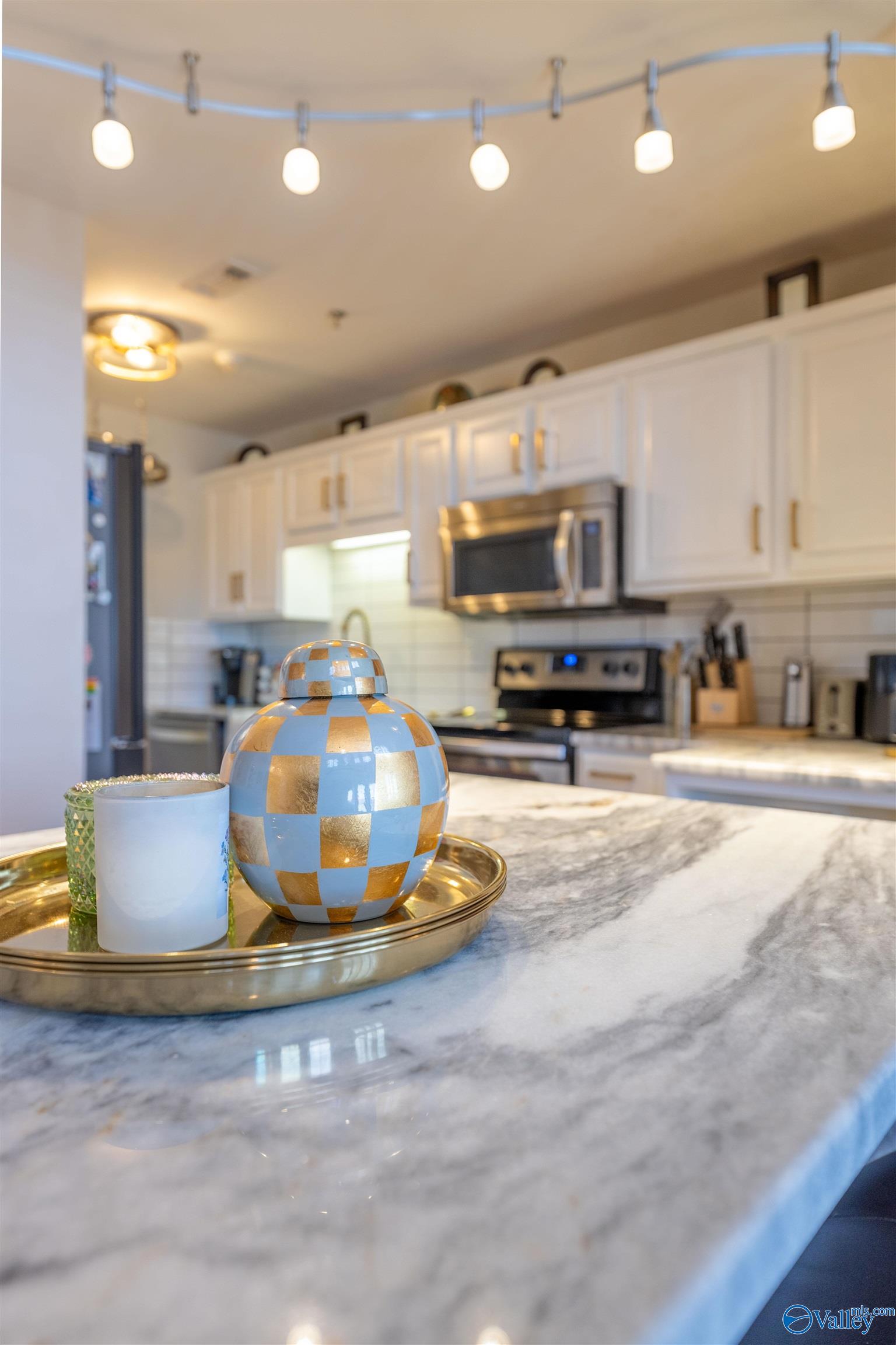 UNIT 7038 Val Monte Drive # 208