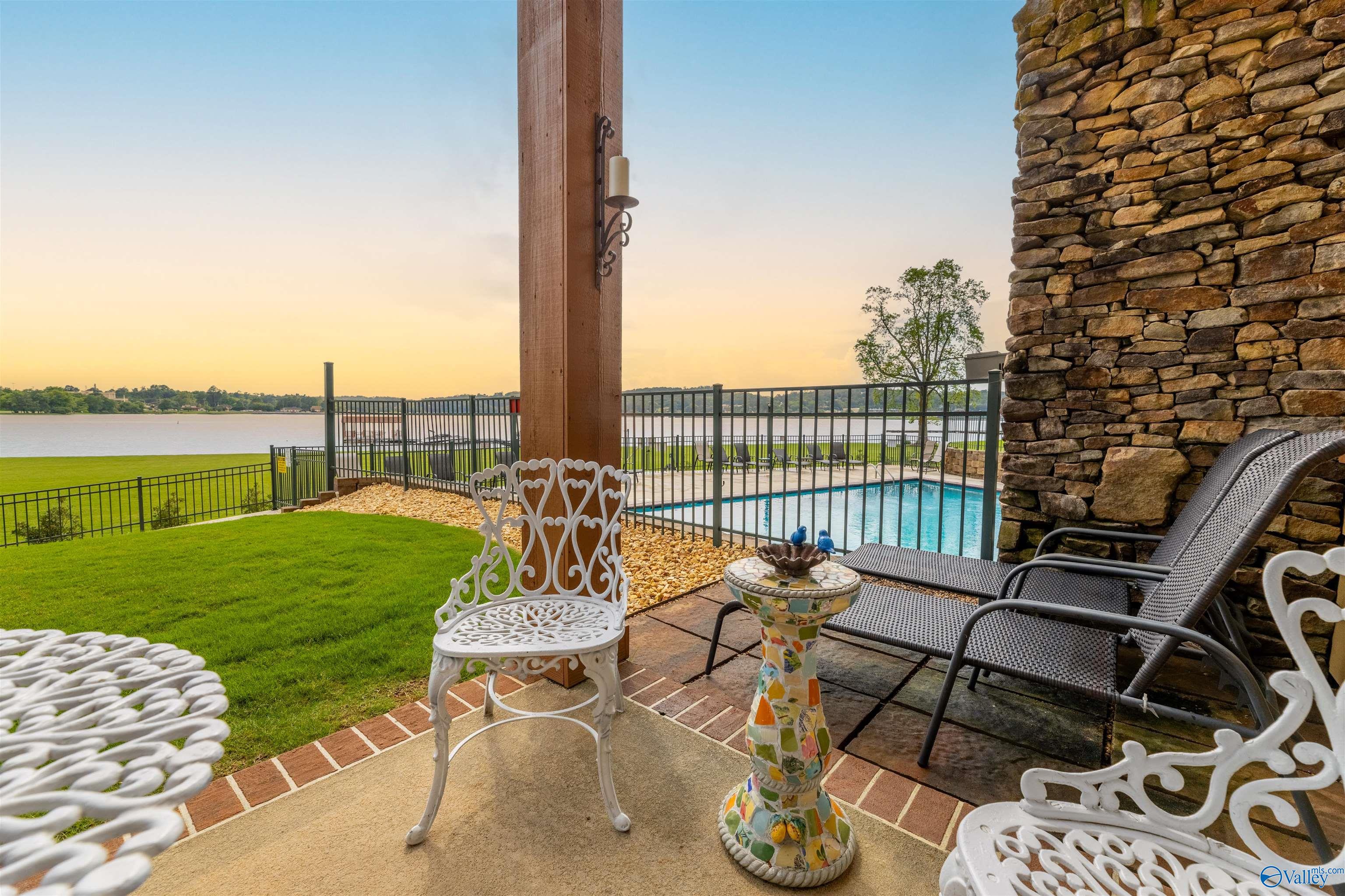 7016 Val Monte Drive # 102