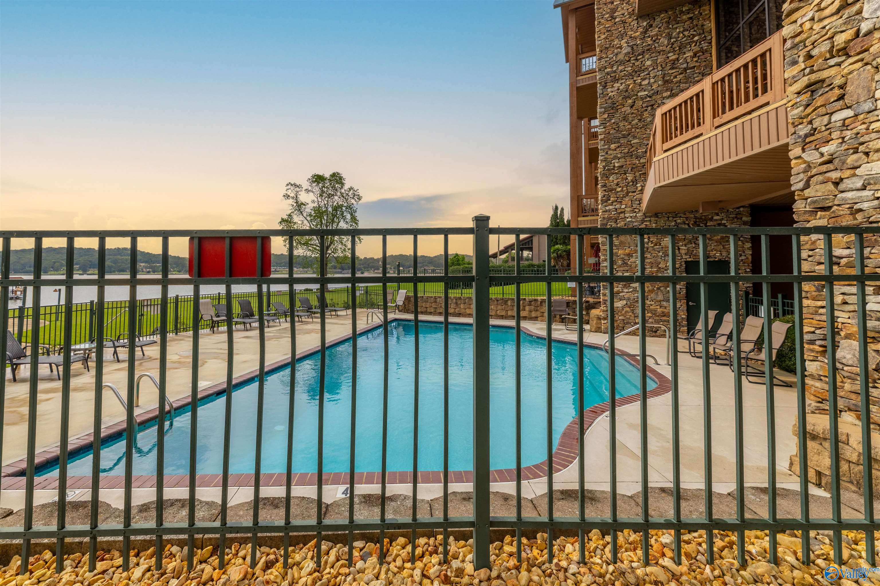 7016 Val Monte Drive # 102