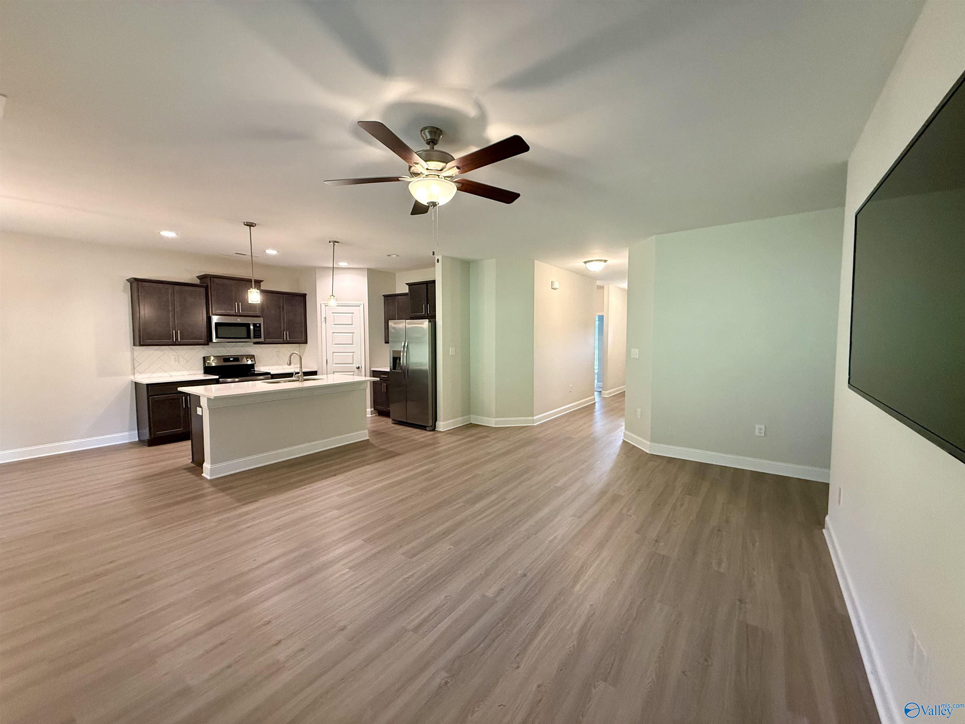 4018 Rockland Circle SE