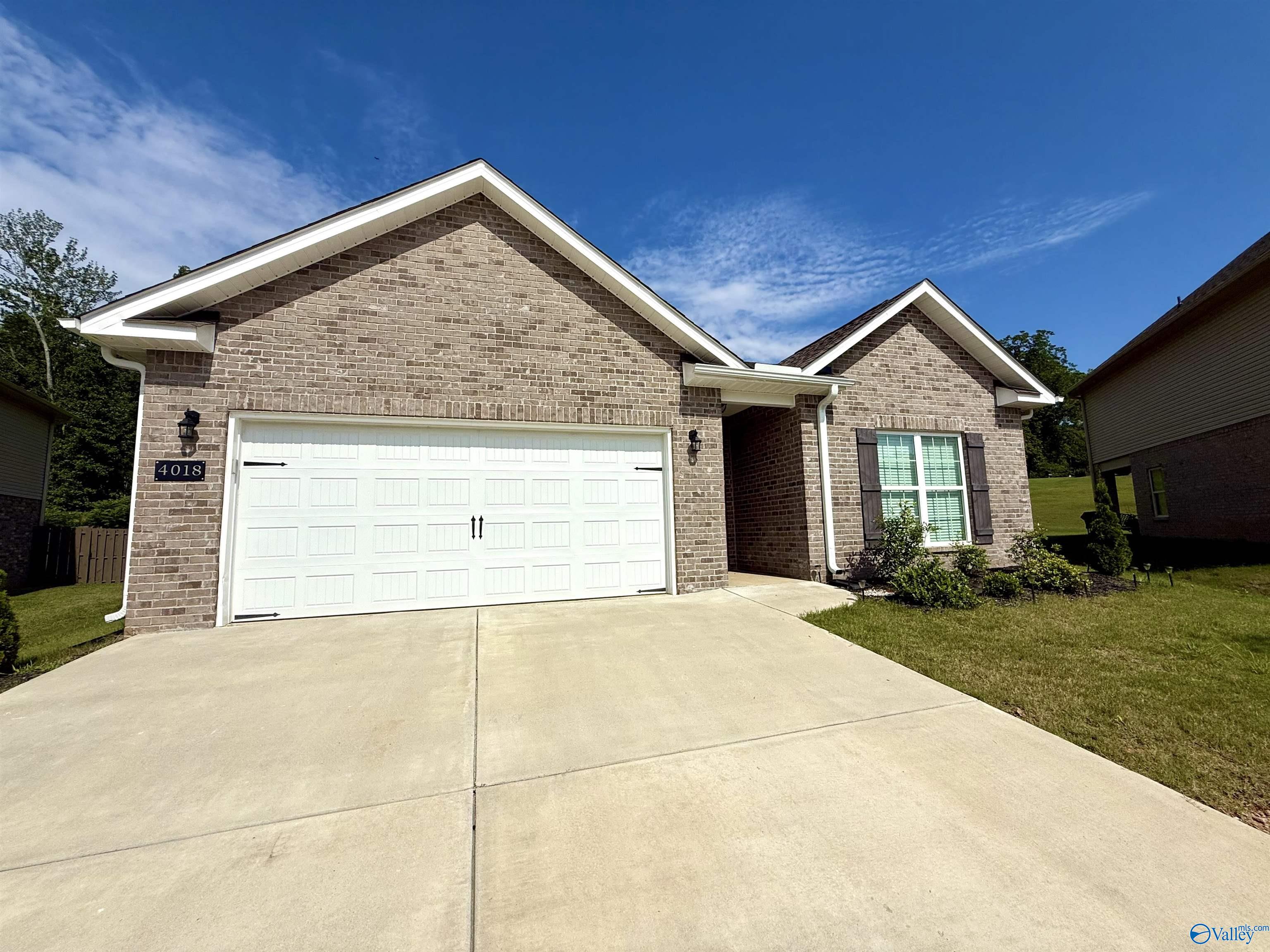 4018 Rockland Circle SE