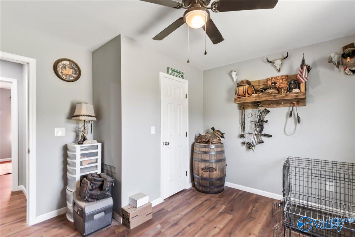 577 Walter Whitt Rd