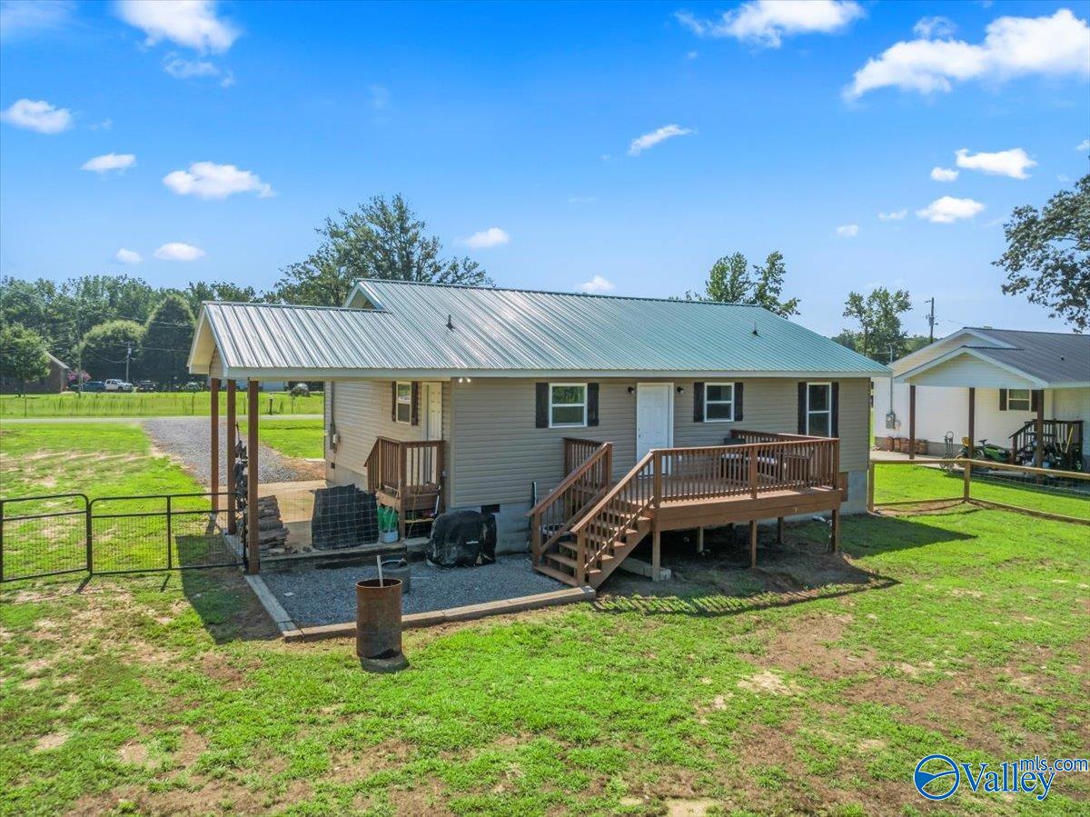 577 Walter Whitt Rd