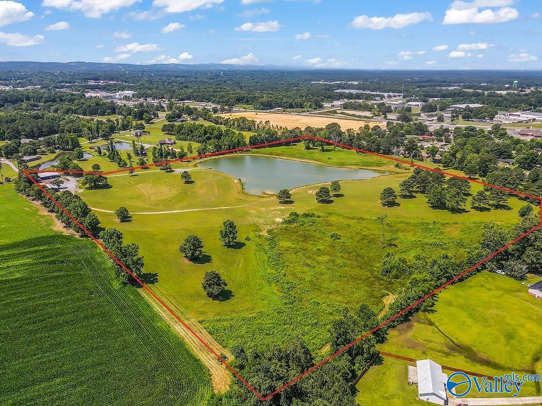40 acres Henderson Road