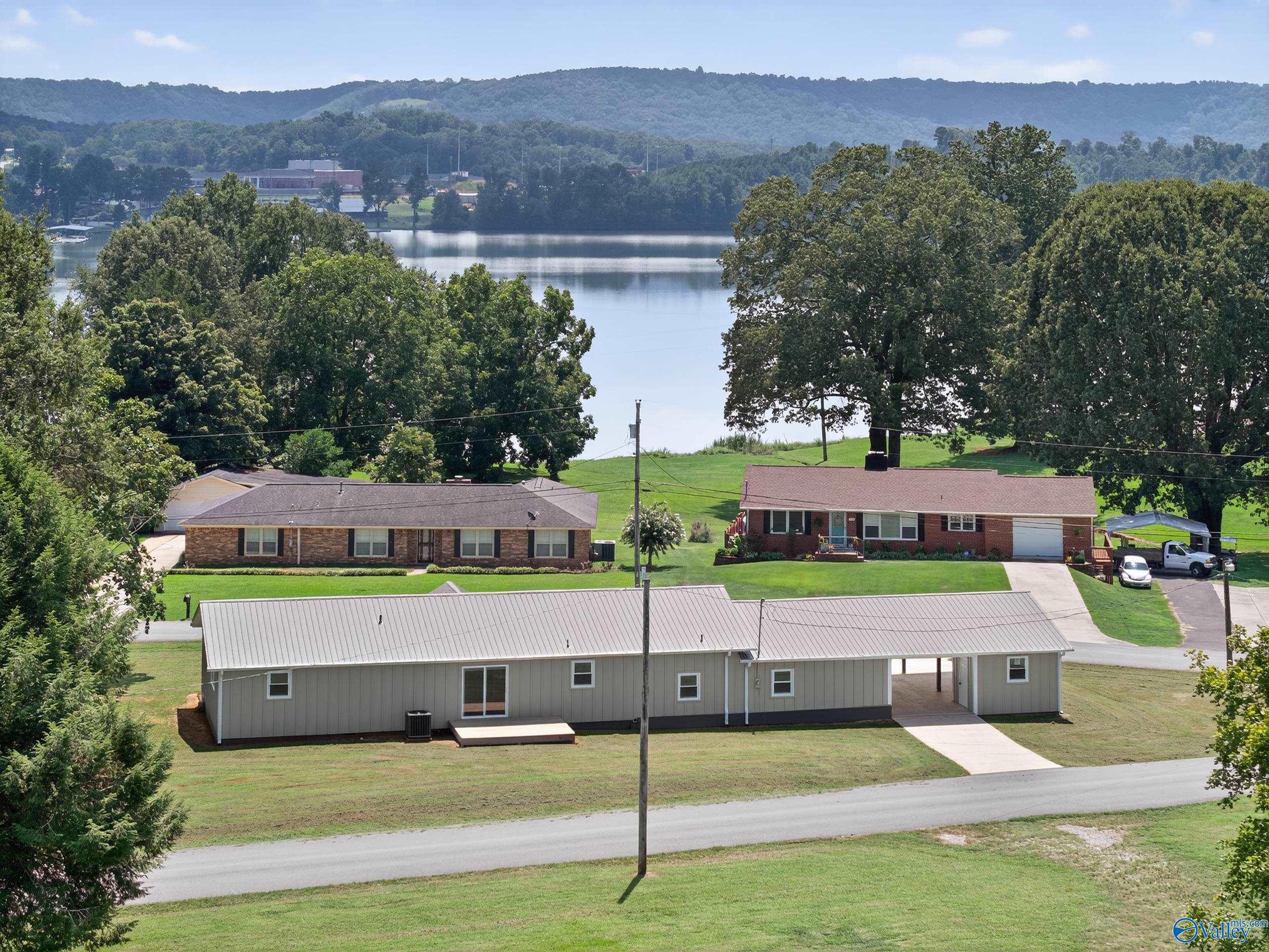 2420 Cowen Circle