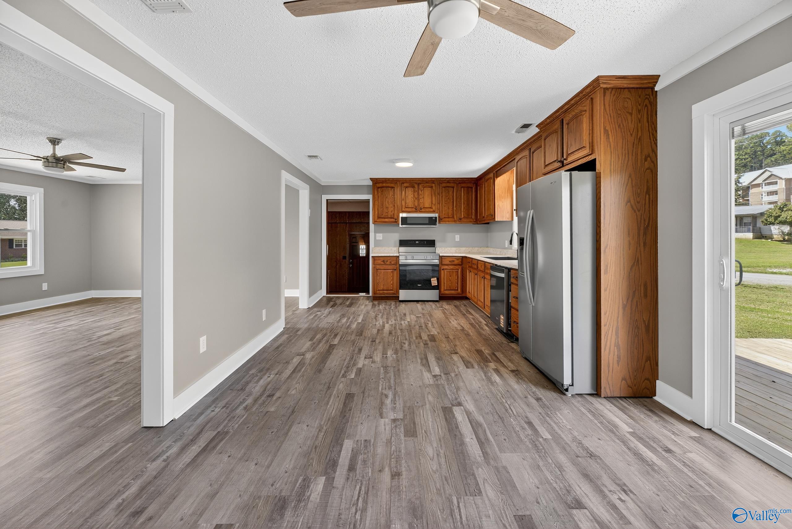 2420 Cowen Circle