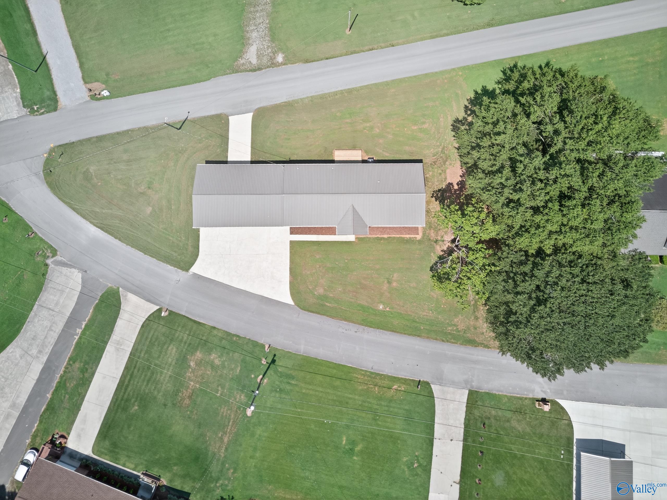2420 Cowen Circle